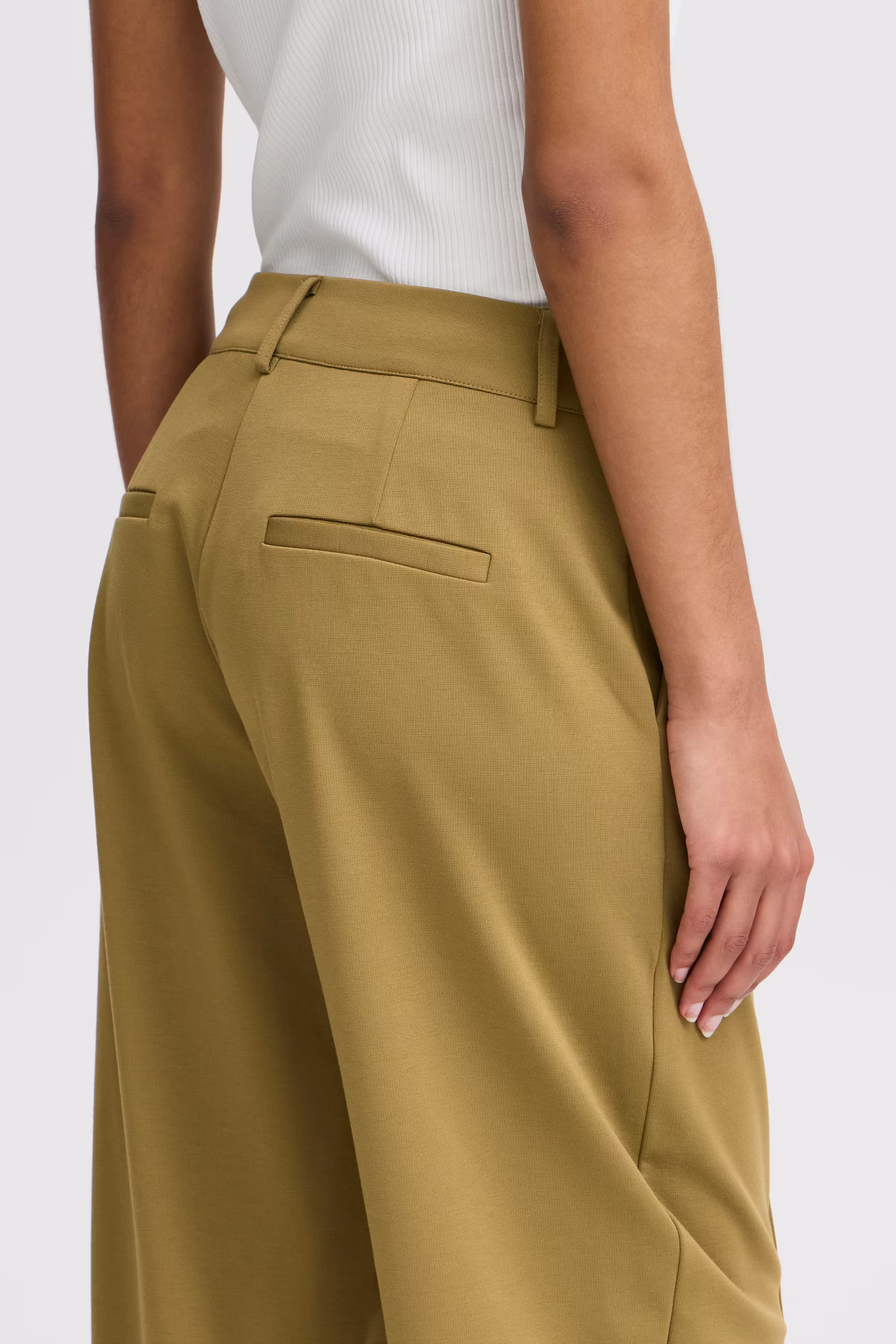 IHSIMONSE Trousers LOOKBOOK DETAIL 20121517-180629