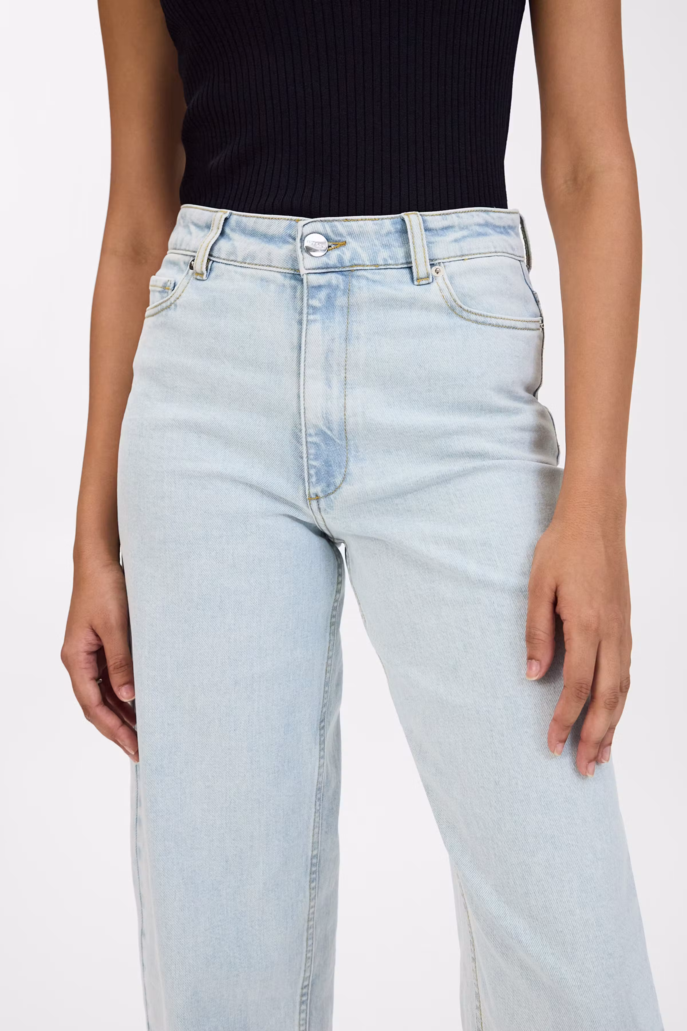 IOPetra Jeans LOOKBOOK DETAIL 30600157-BL806