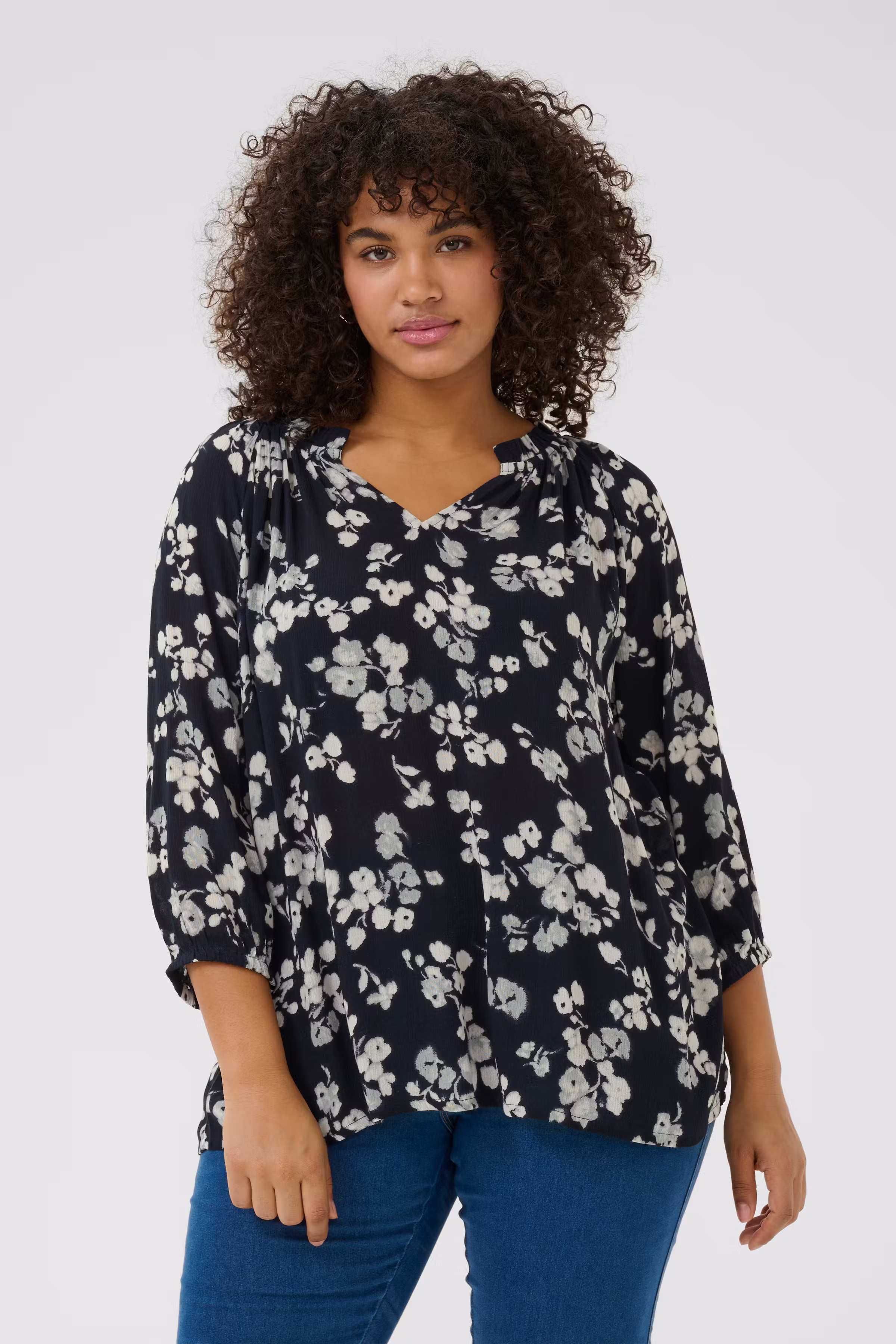 KCtrine Bluse LOOKBOOK FRONT 10583315-106800