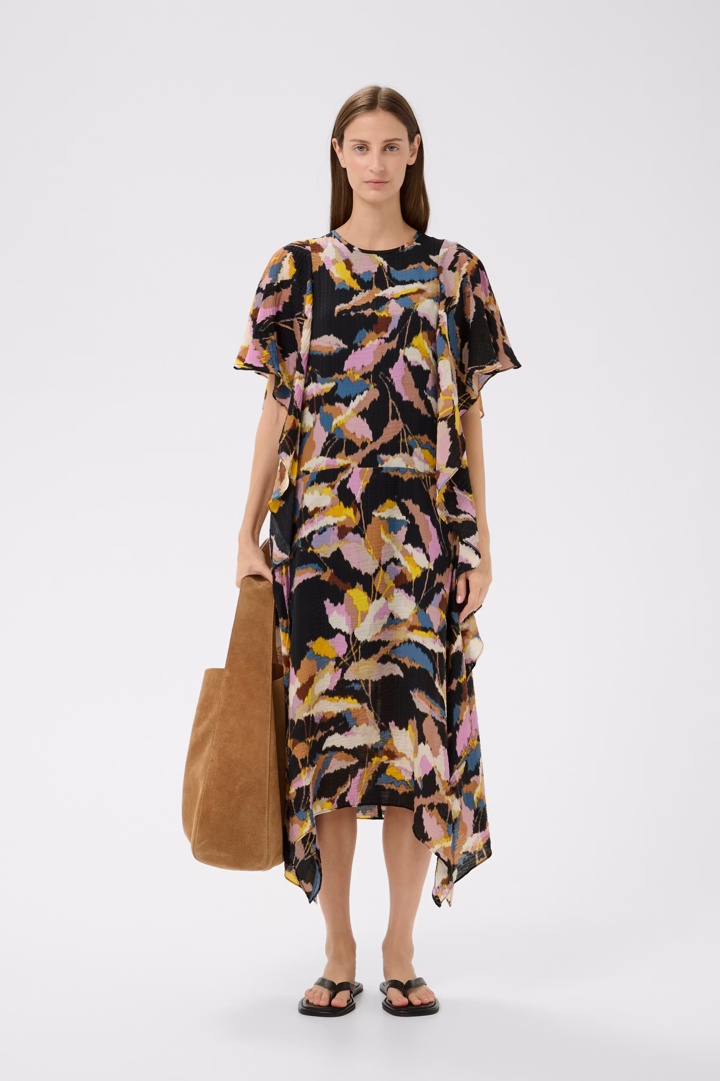 LYLAIW Midi Klänning LOOKBOOK FRONT 30112461-900006794