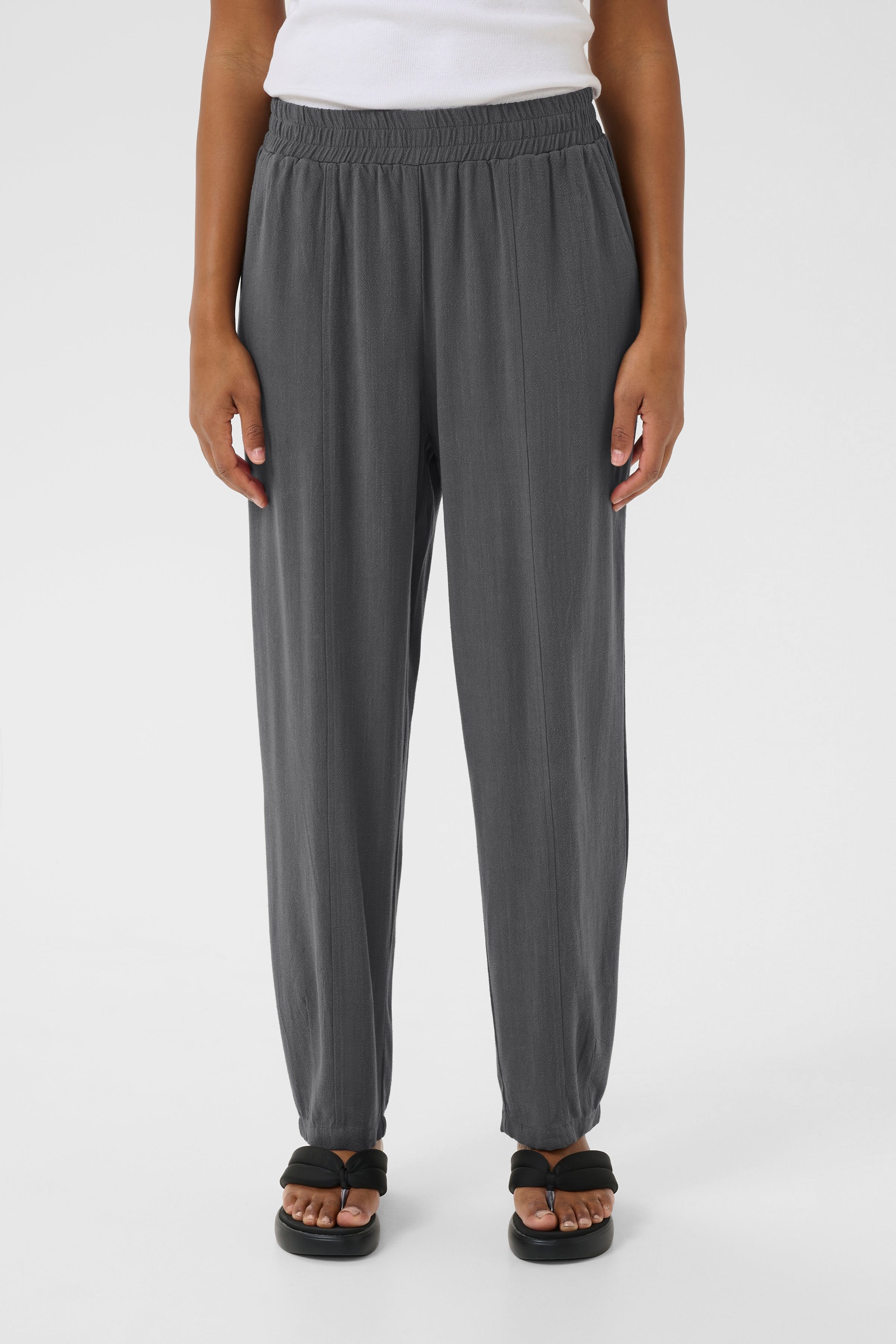 KAliny Hose aus Leinen LOOKBOOK FRONT 10510076-108640