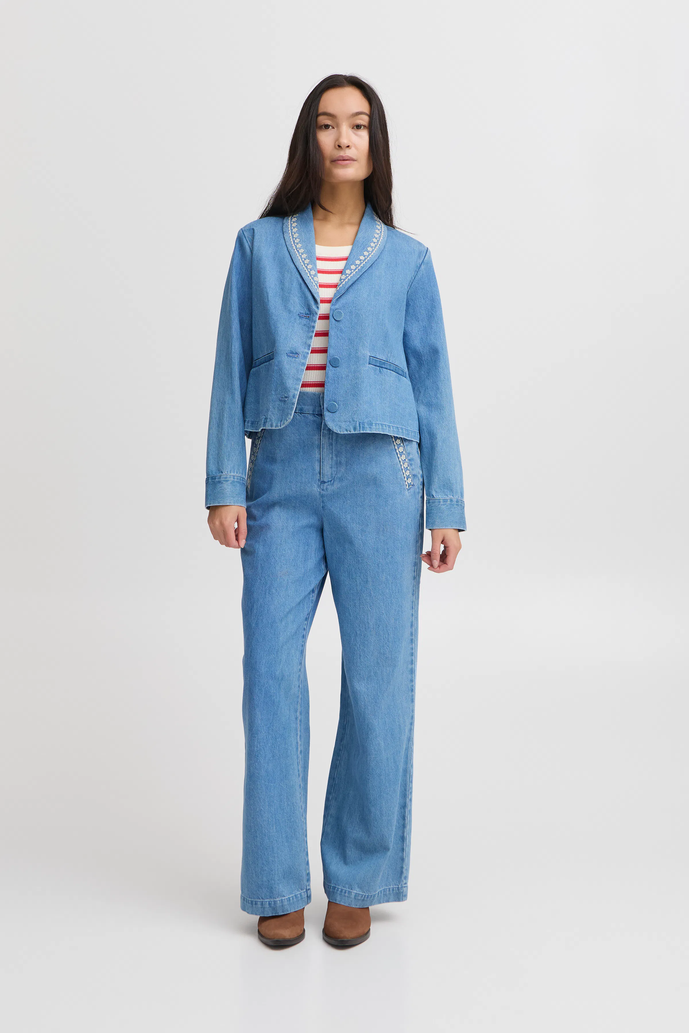 IRTAWNY Blazer LOOKBOOK FRONT 20122715-203935