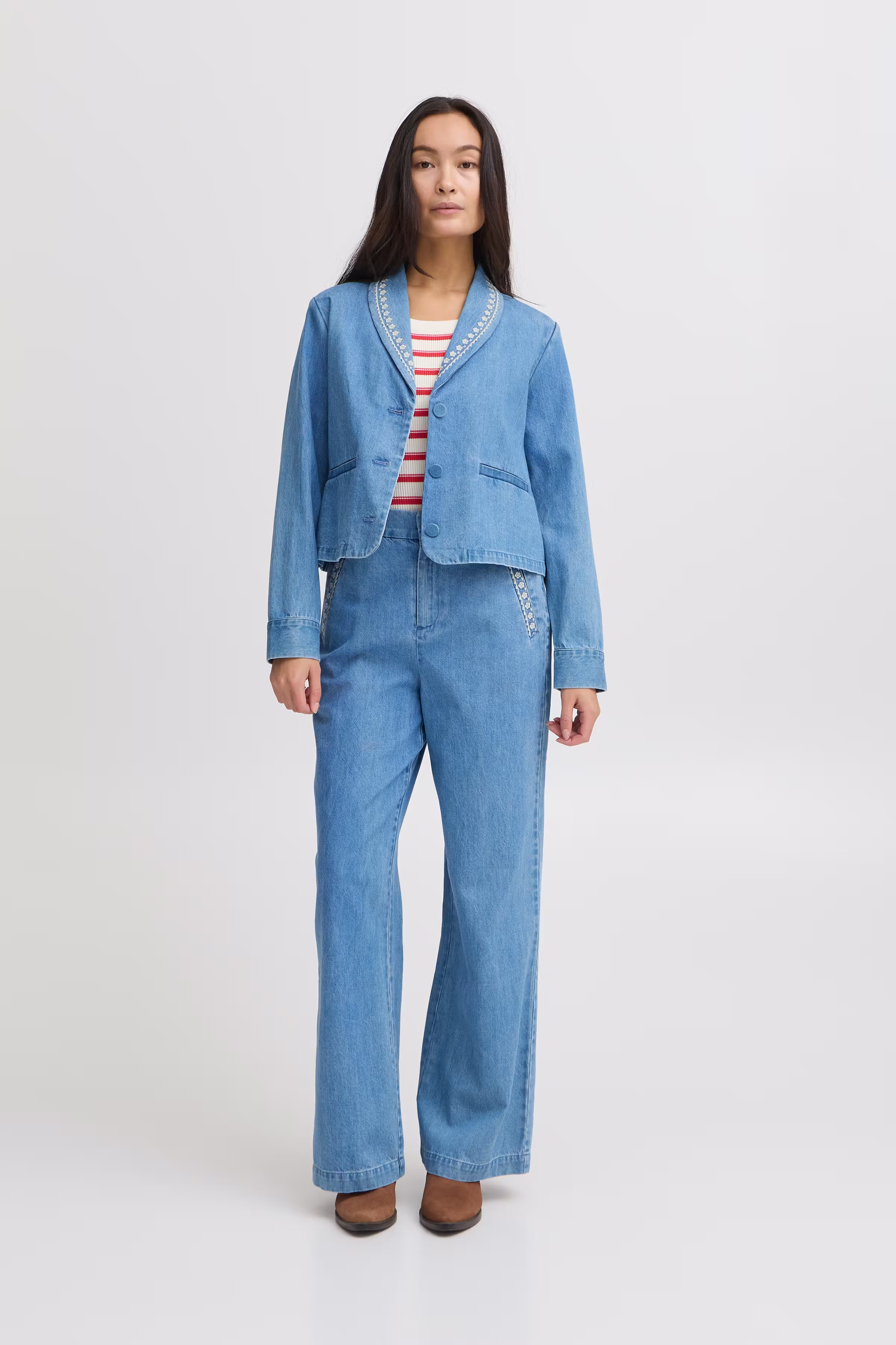 IRTAWNY Blazer LOOKBOOK FRONT 20122715-203935