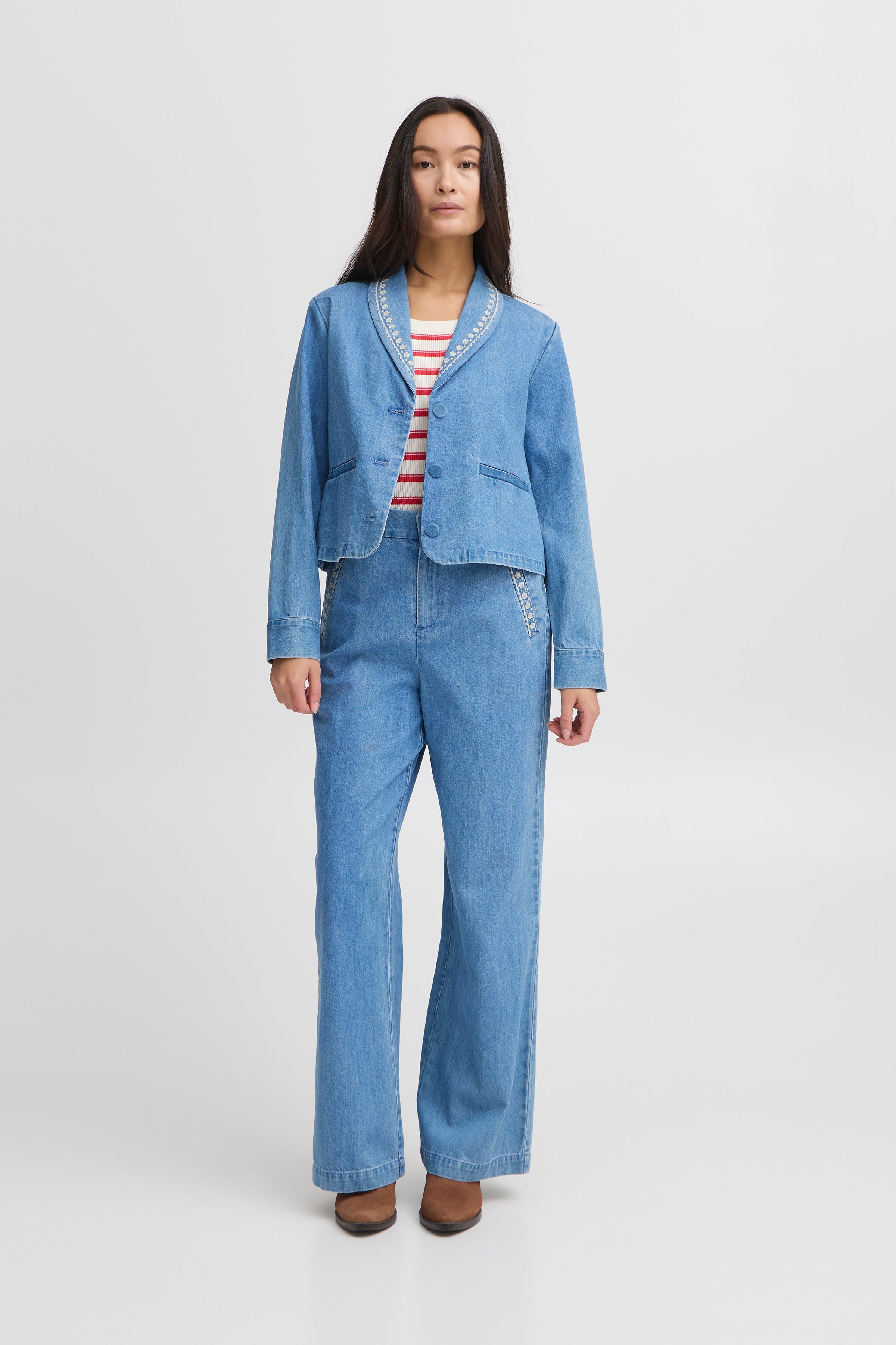 IRTAWNY Blazer LOOKBOOK FRONT 20122715-203935