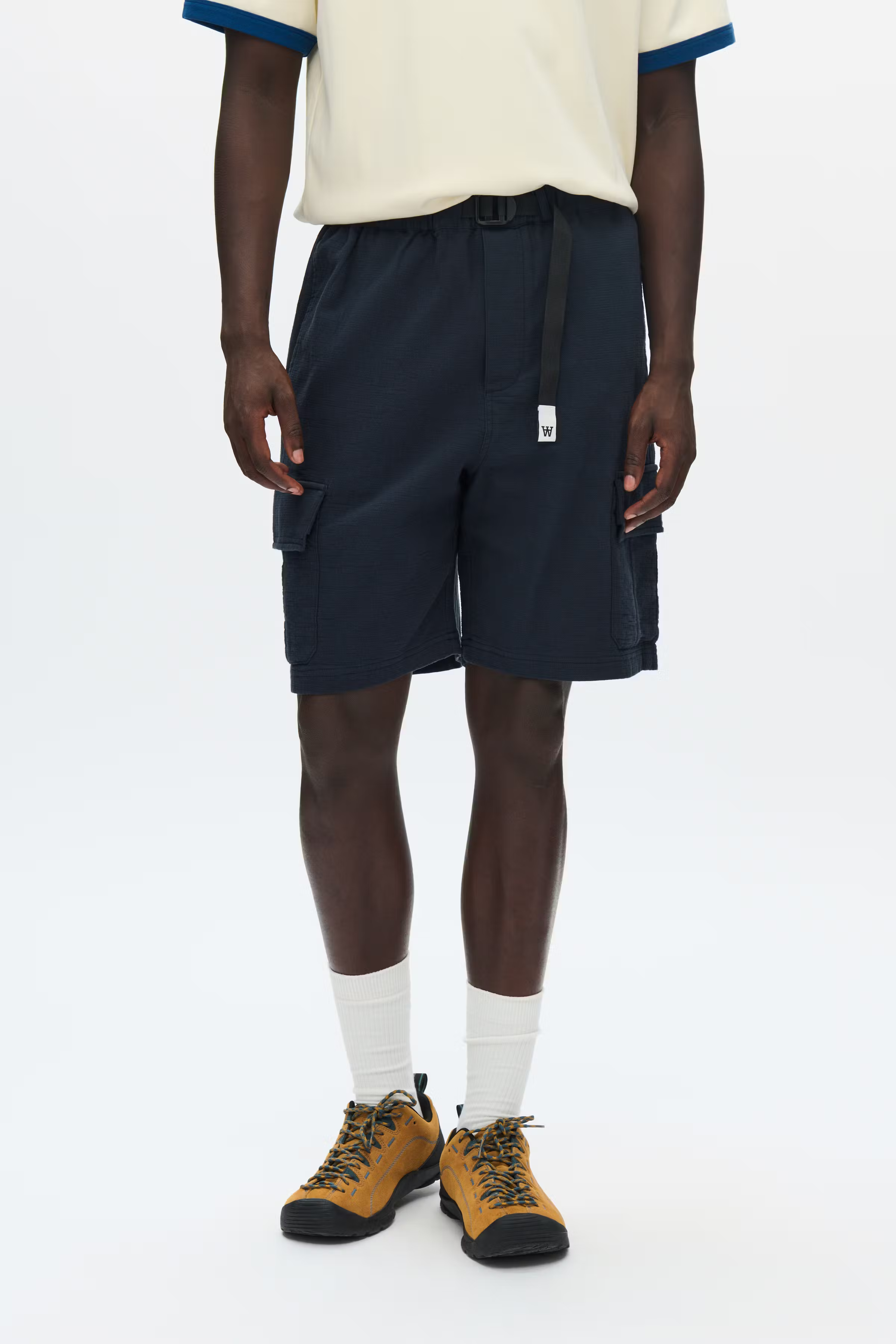 WWRobert cargo X Shorts LOOKBOOK FRONT 30251945-194011