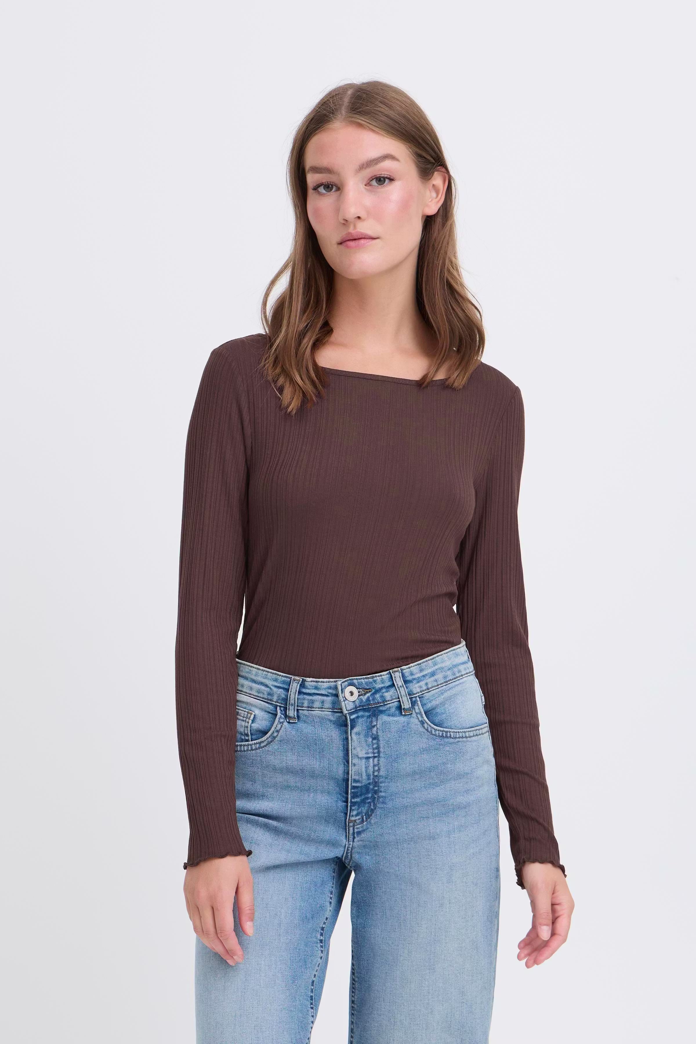 IHCELLA Langermet T-shirt LOOKBOOK FRONT 20122819-190915