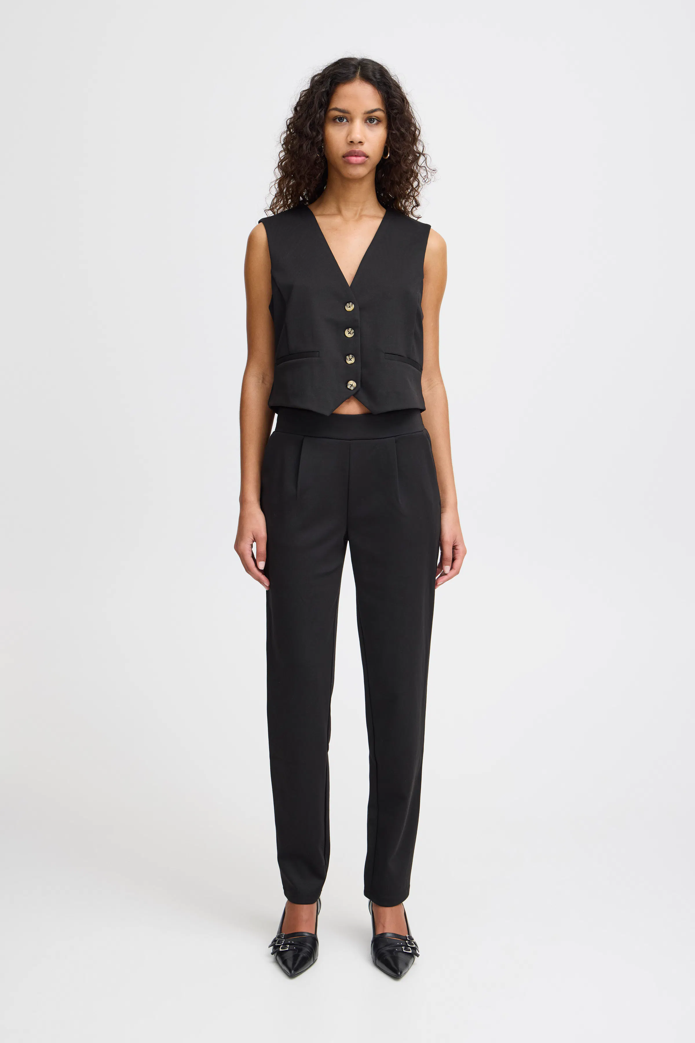 IXKATE Vest LOOKBOOK FRONT 20122175-194008