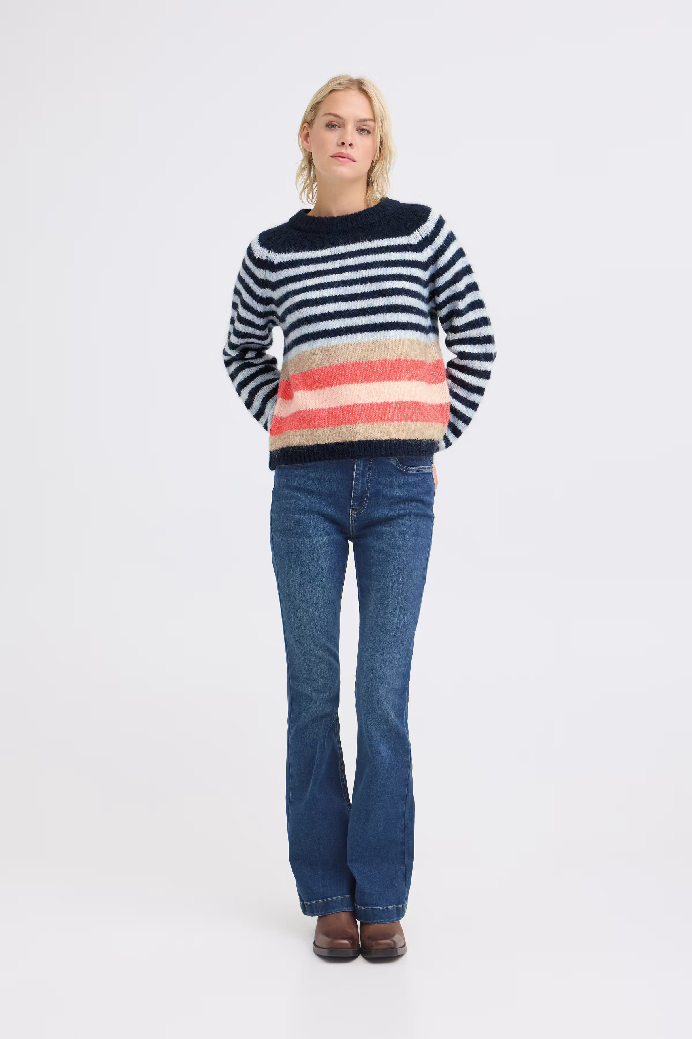 PZABENA Pullover LOOKBOOK FRONT 50210235-900003329