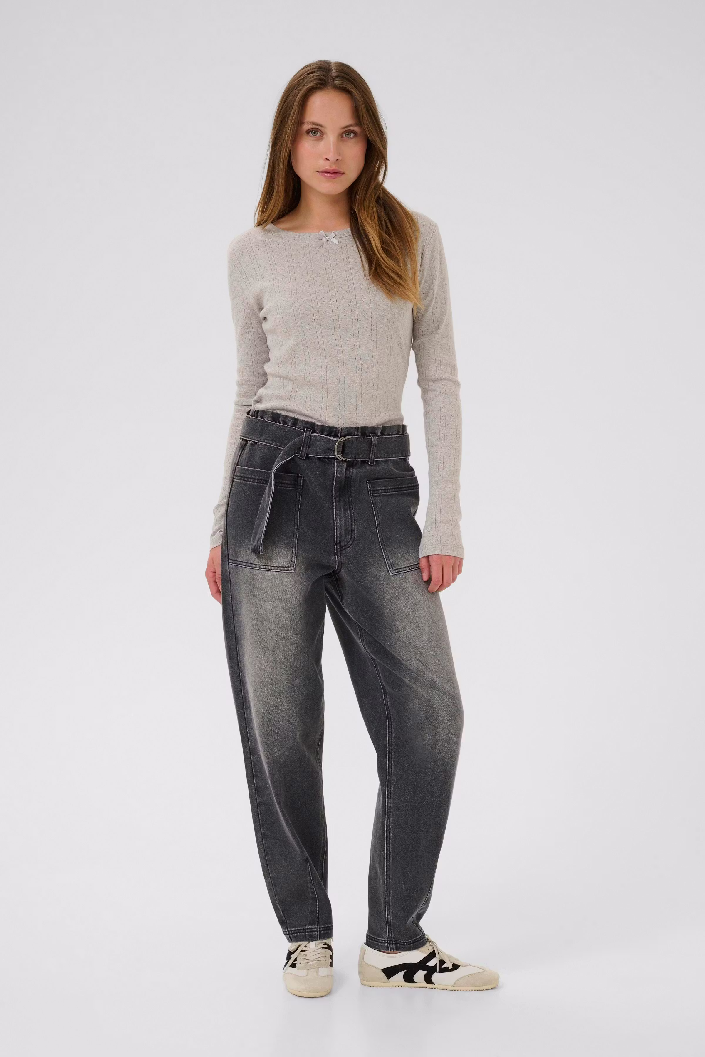 KAhilda T-shirt LOOKBOOK FRONT 10510524-100126