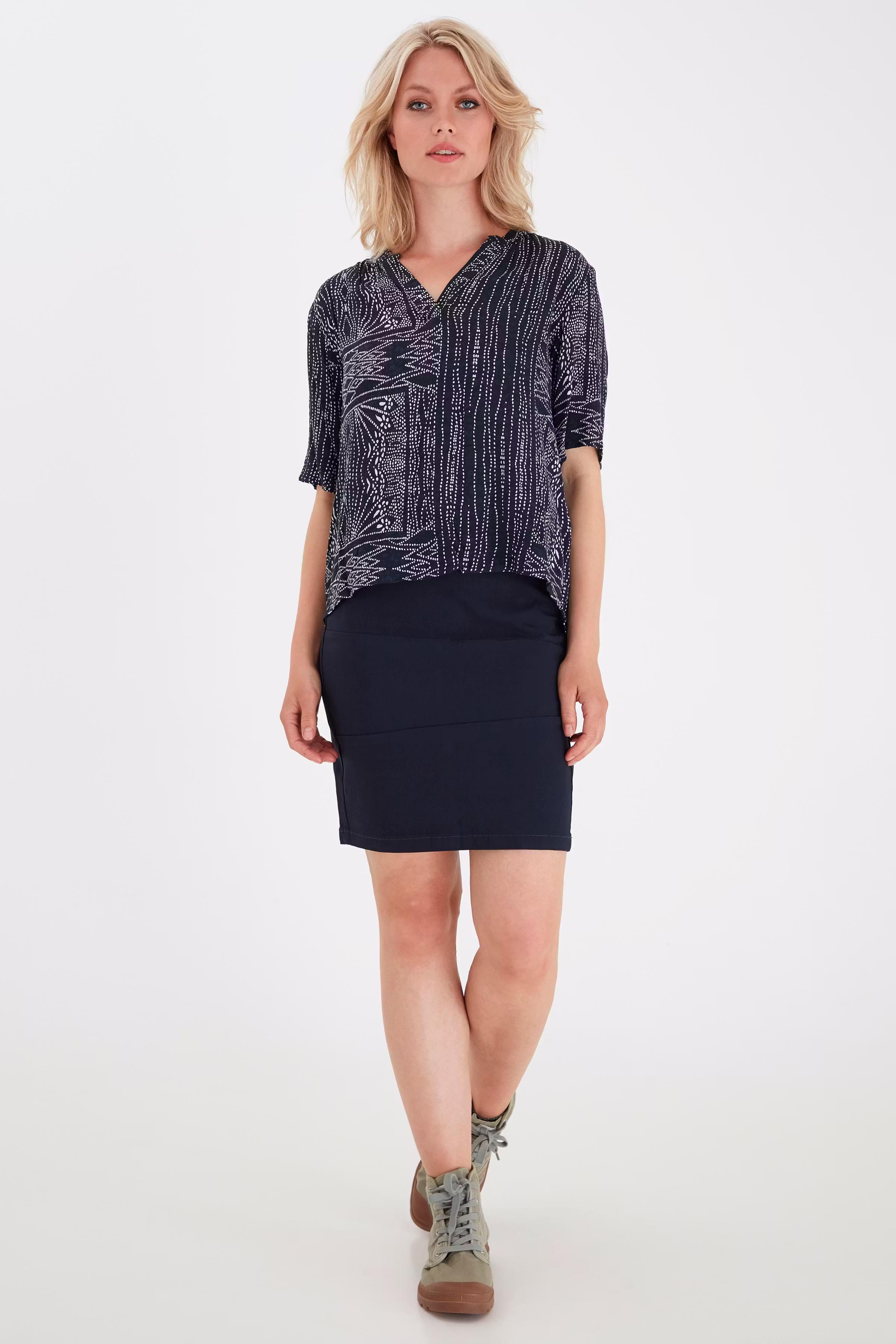 ZALINFR SKJØRT LOOKBOOK FRONT 601880-60468