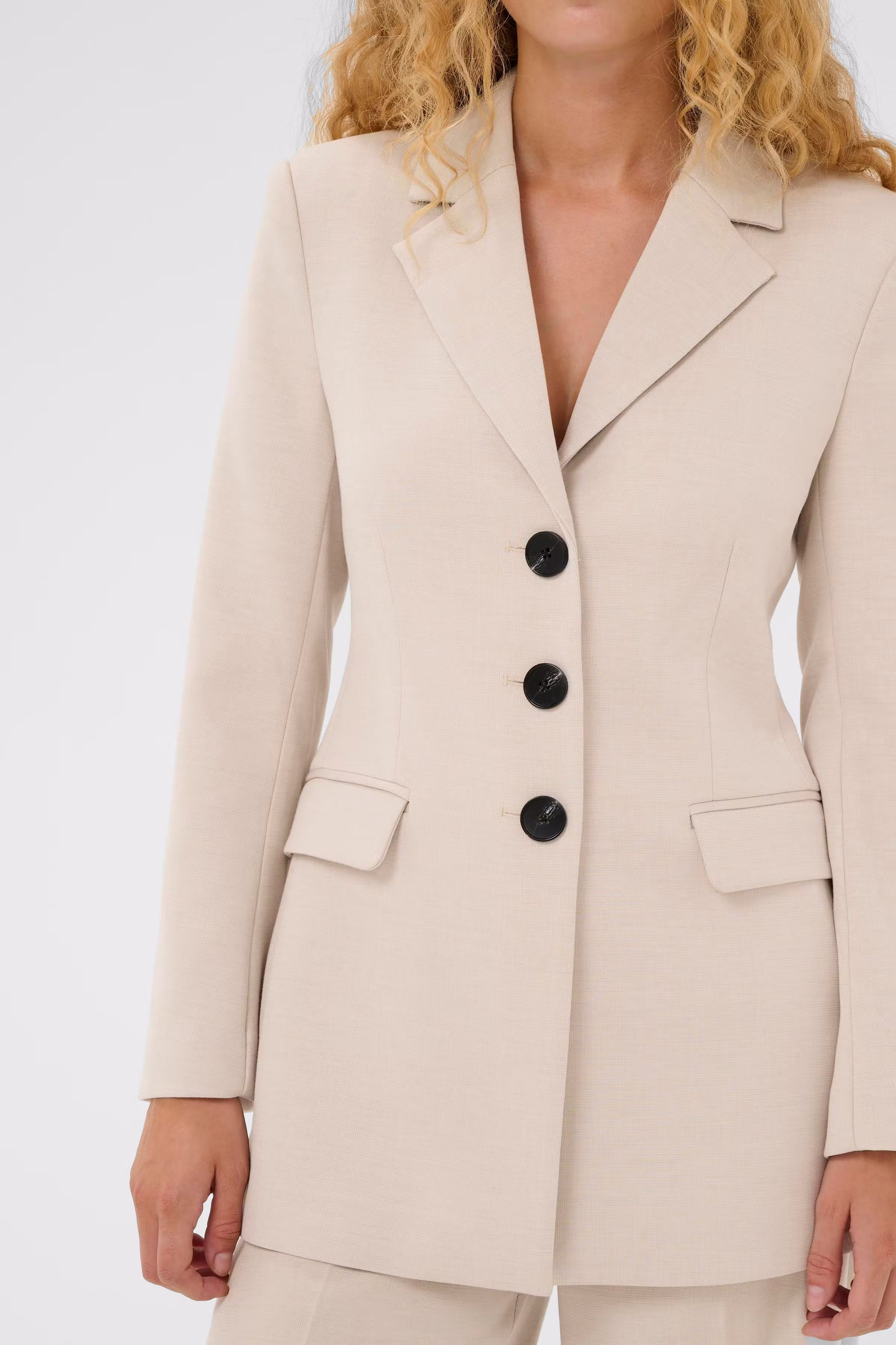HOLLYNIW Blazer LOOKBOOK DETAIL 30112213-300597