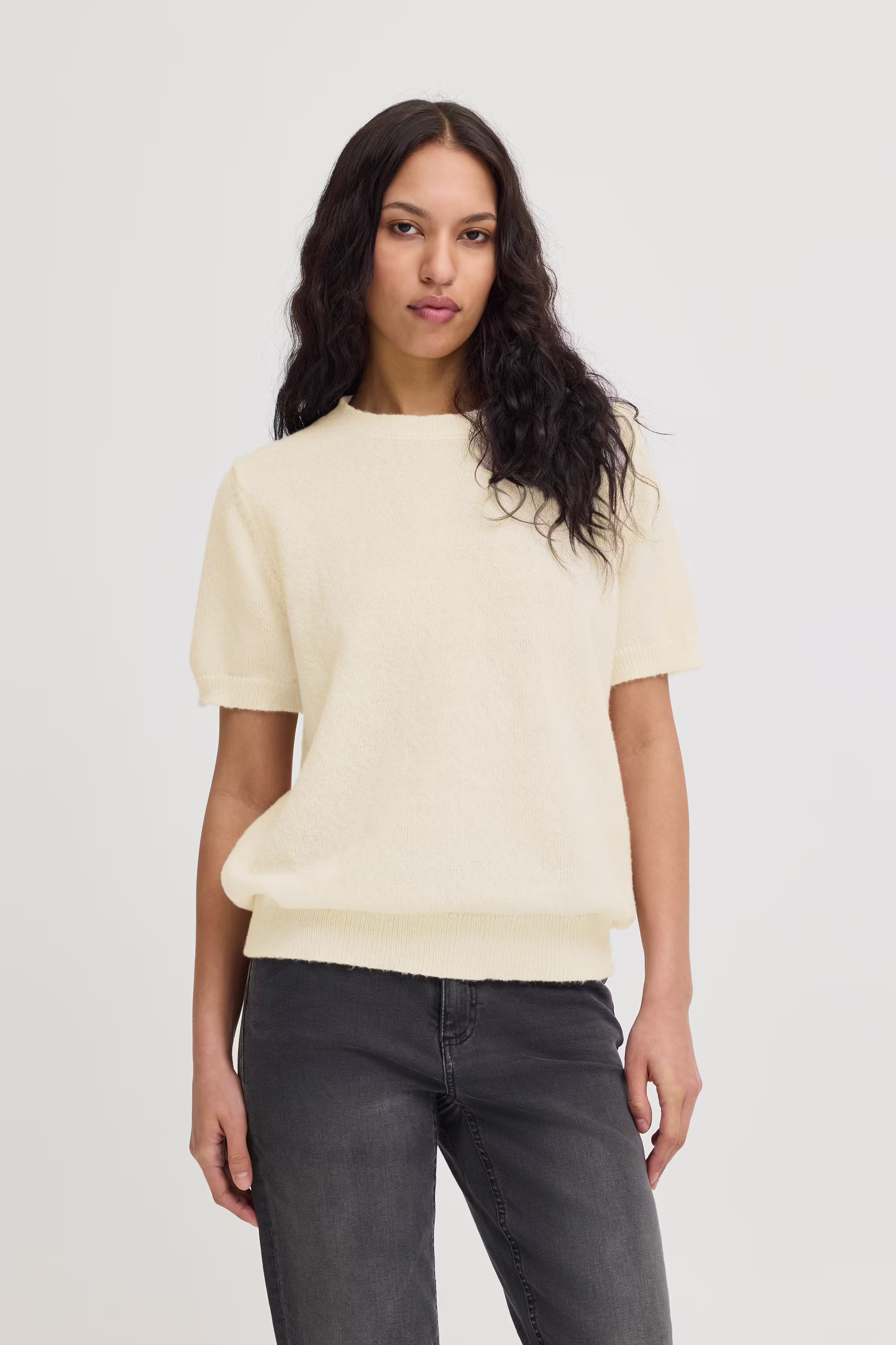 IHDAMILO Kortermet LOOKBOOK FRONT 20123480-130905