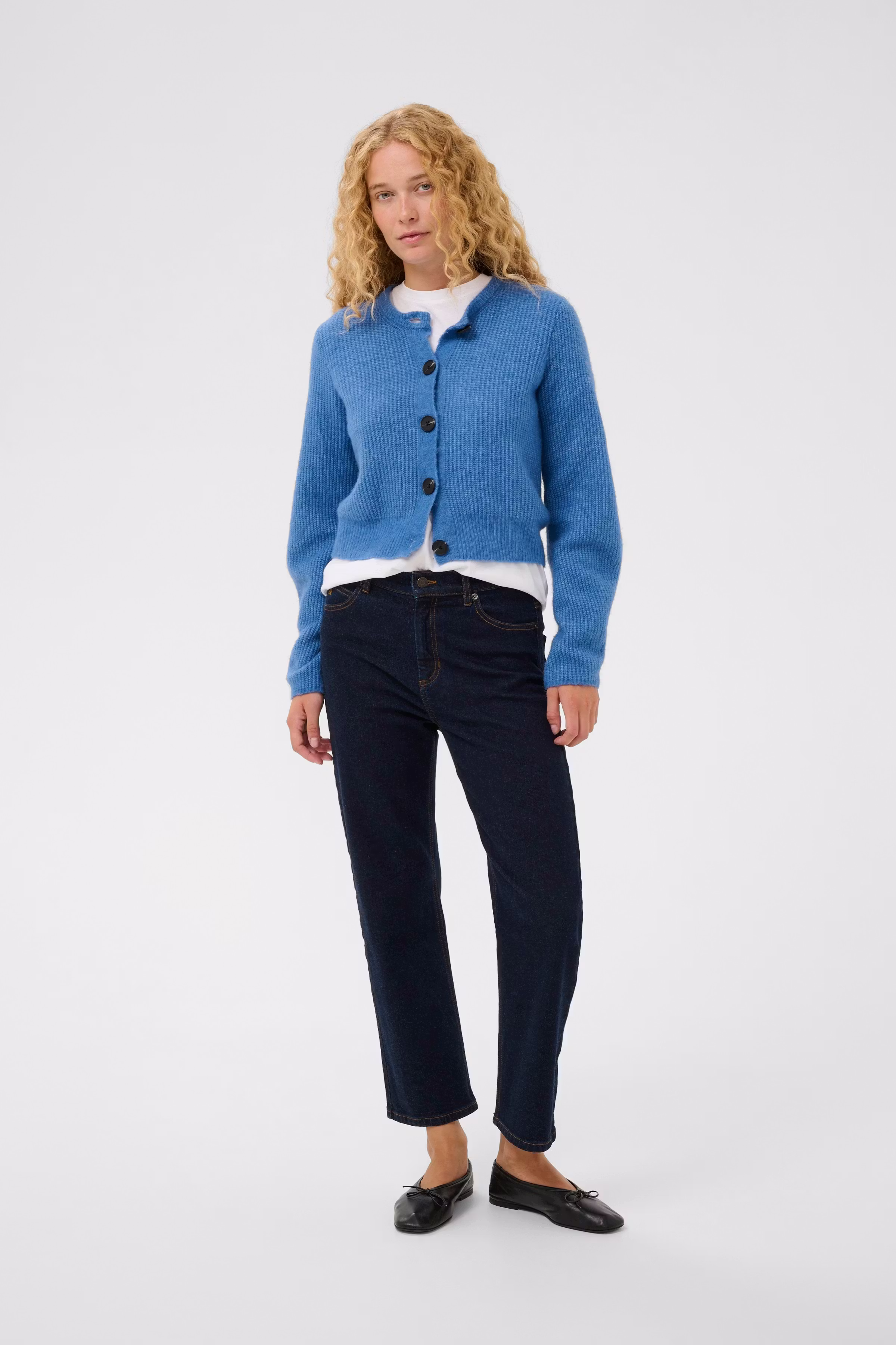 NIASIW Cardigan LOOKBOOK FRONT 30112297-183928