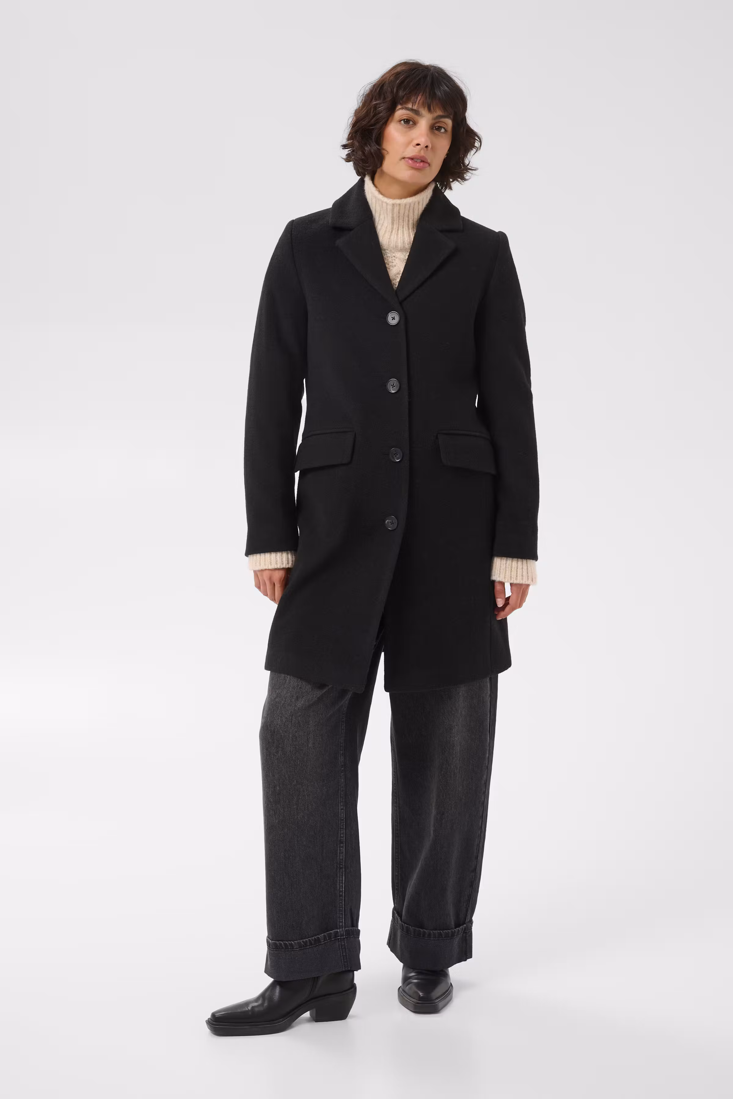 CecilPW Mantel LOOKBOOK FRONT 30310638-194008
