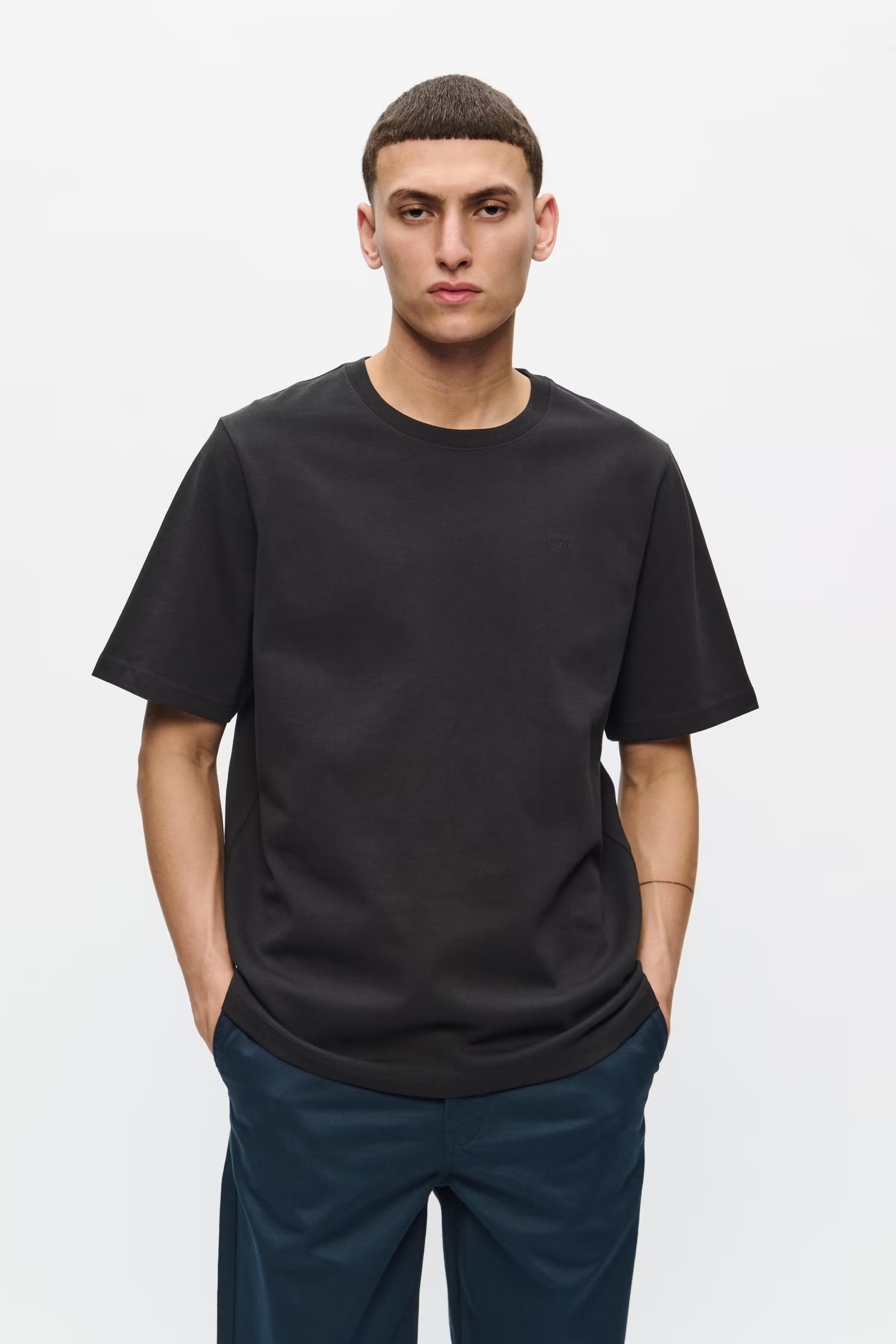 WWBobby T-shirt LOOKBOOK FRONT 30251550-303700