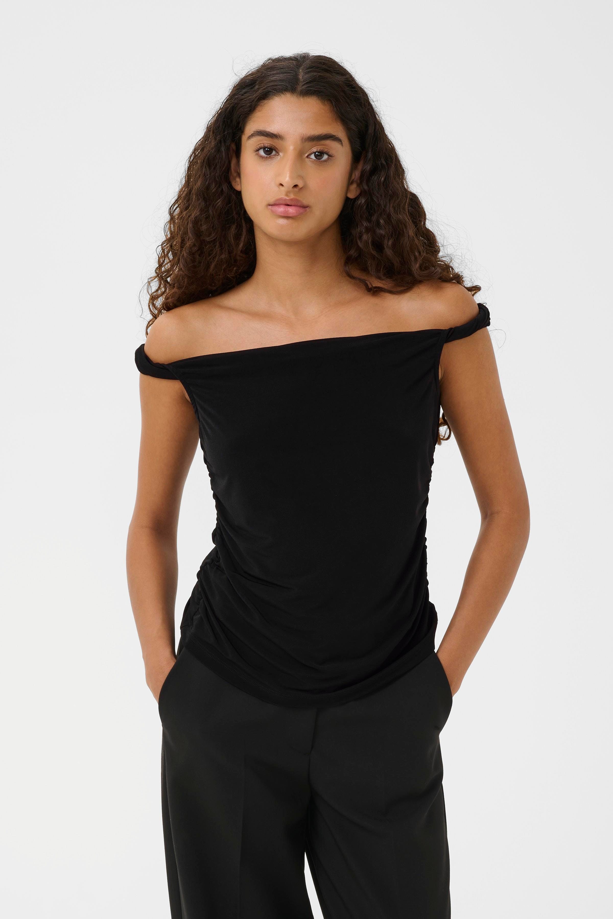 SLAdjo Top LOOKBOOK FRONT 30408965-194008