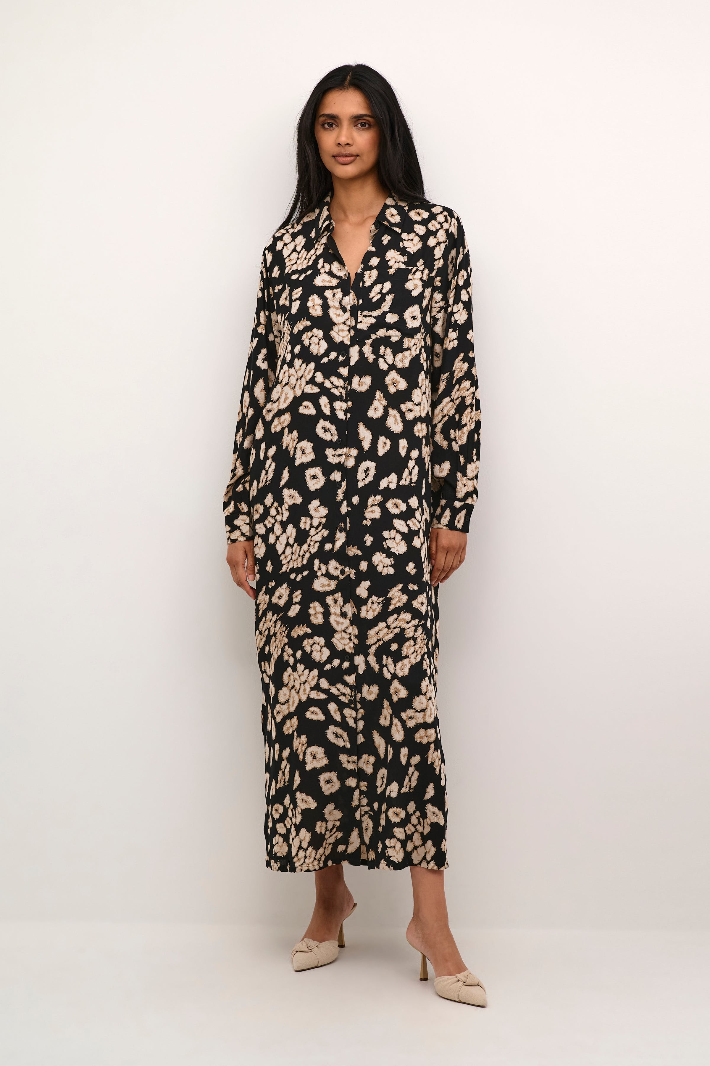 KAbeathe Kleid LOOKBOOK FRONT 10508900-106181