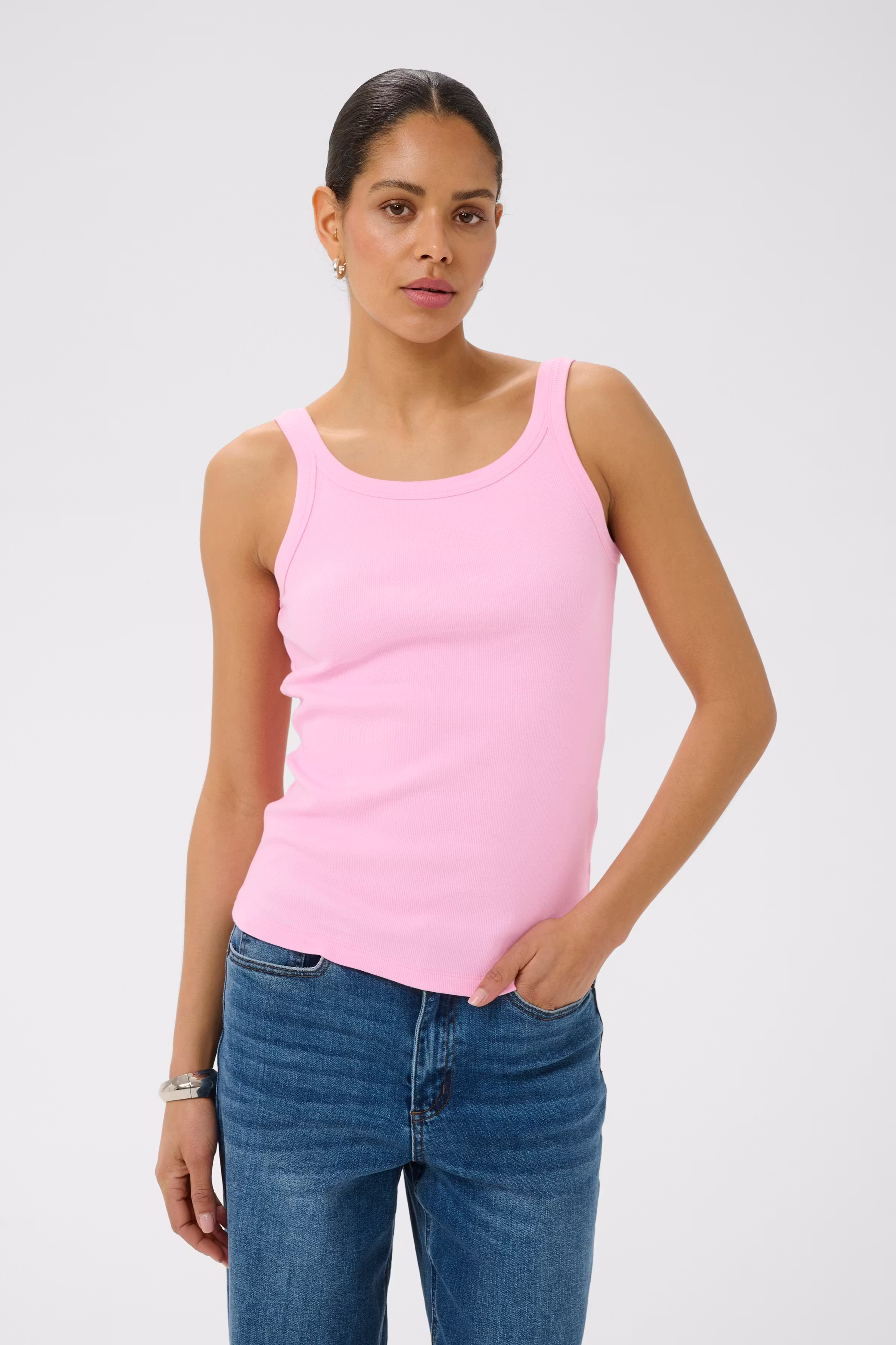 KAcarna Top LOOKBOOK FRONT 10507348-152218