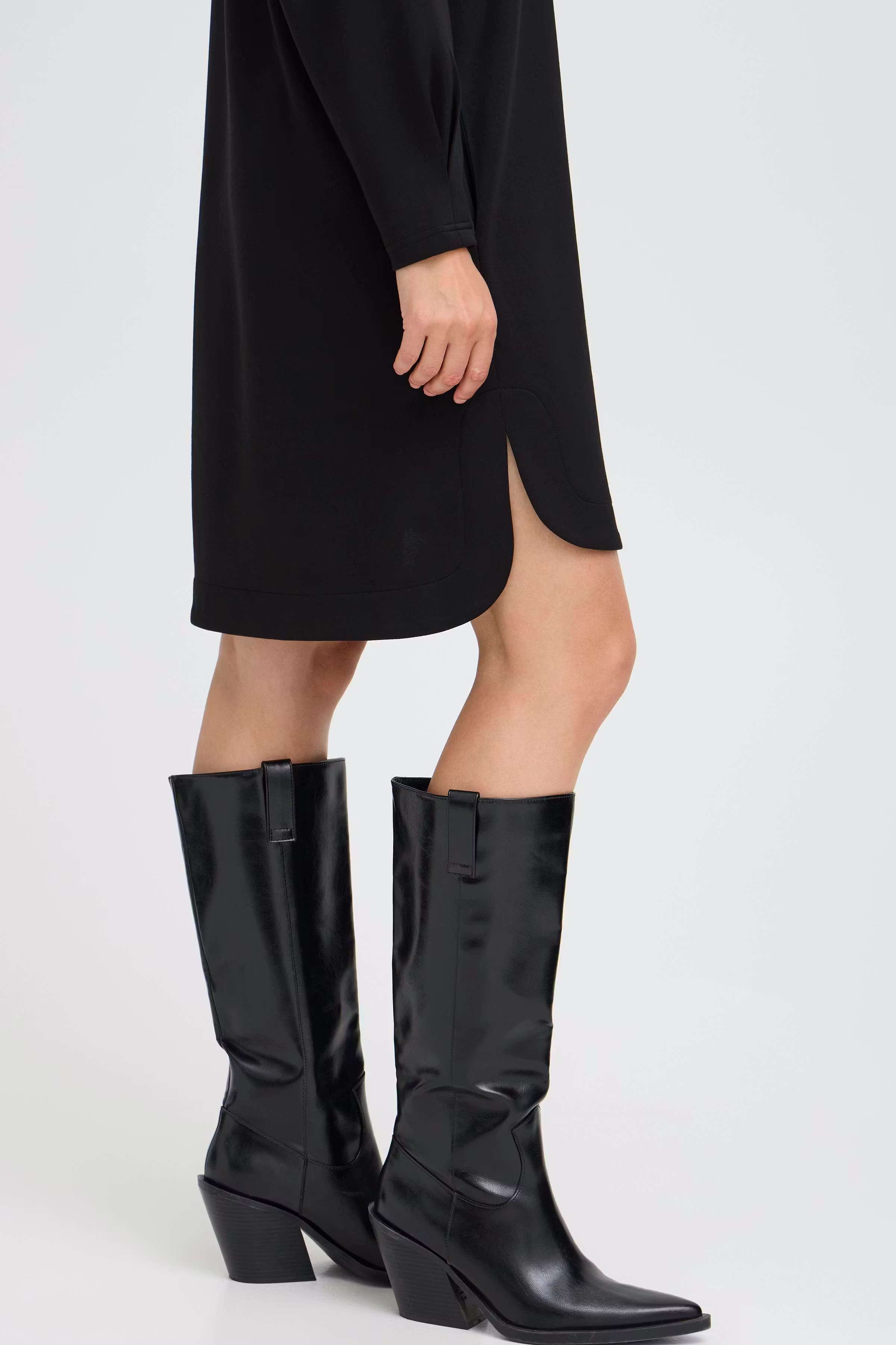 BYPUSTI Klänning LOOKBOOK DETAIL 20818050-194008