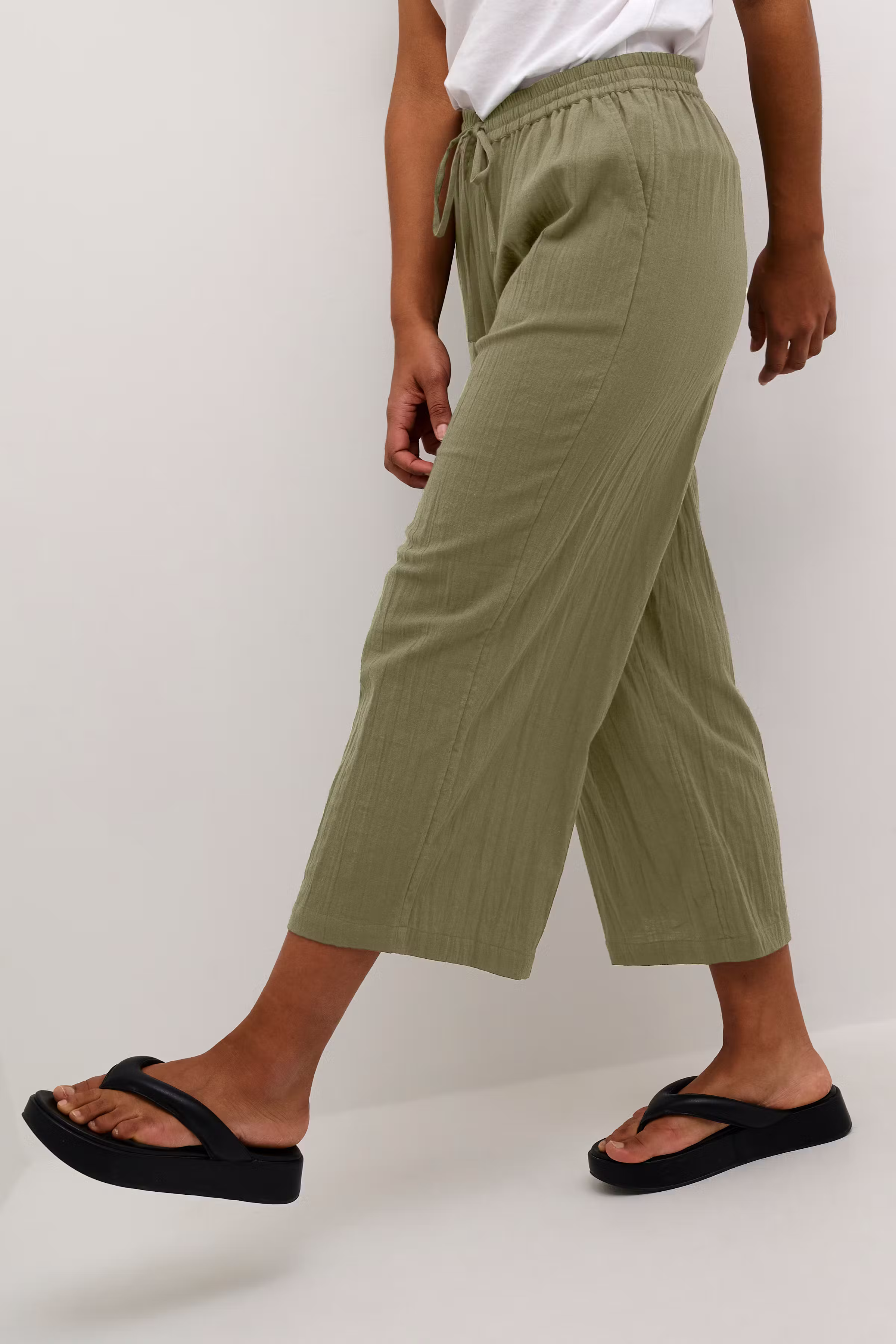 KAemily Bukser LOOKBOOK DETAIL 10508876-190511