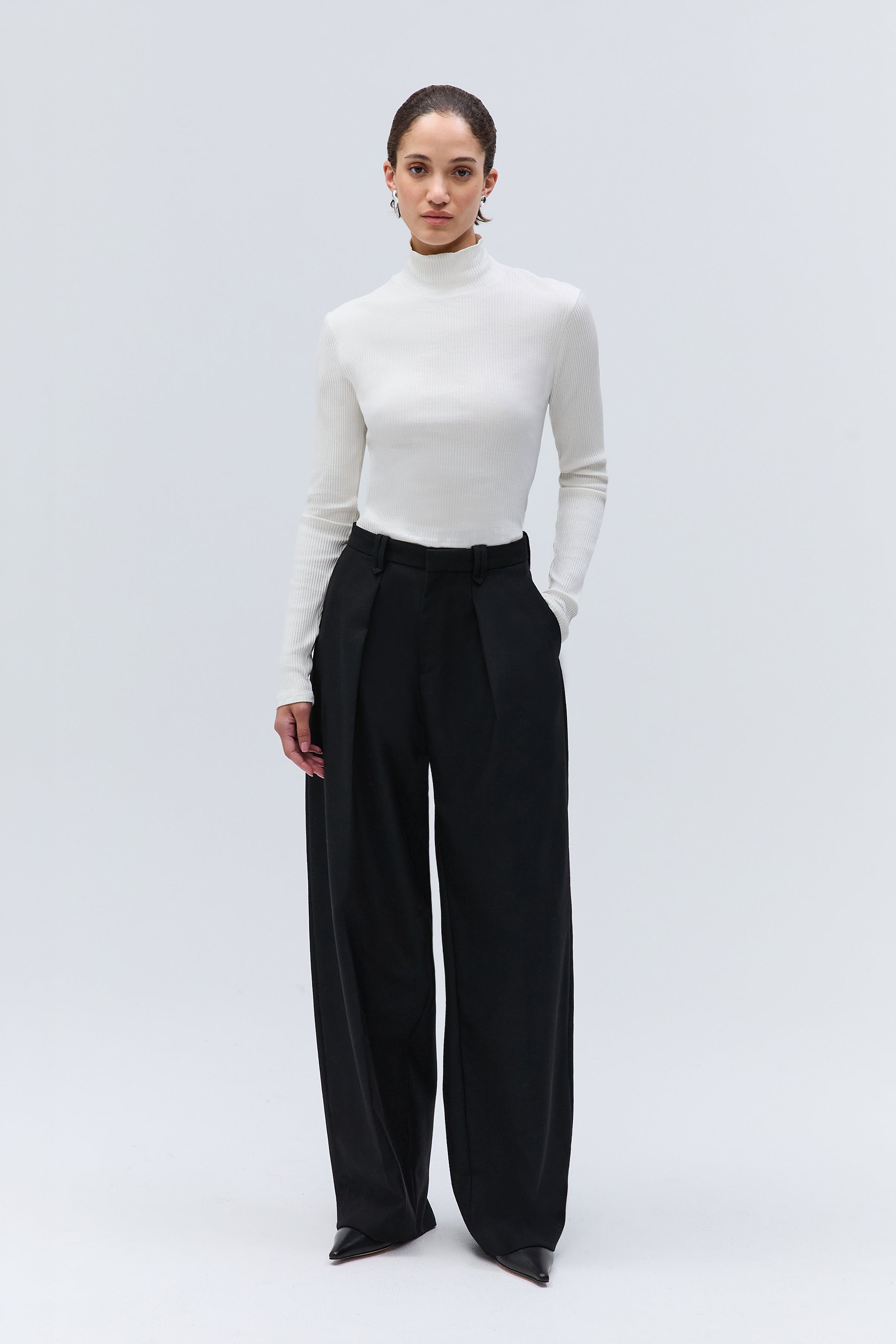 IOFemke Top LOOKBOOK FRONT 30600086-WH010