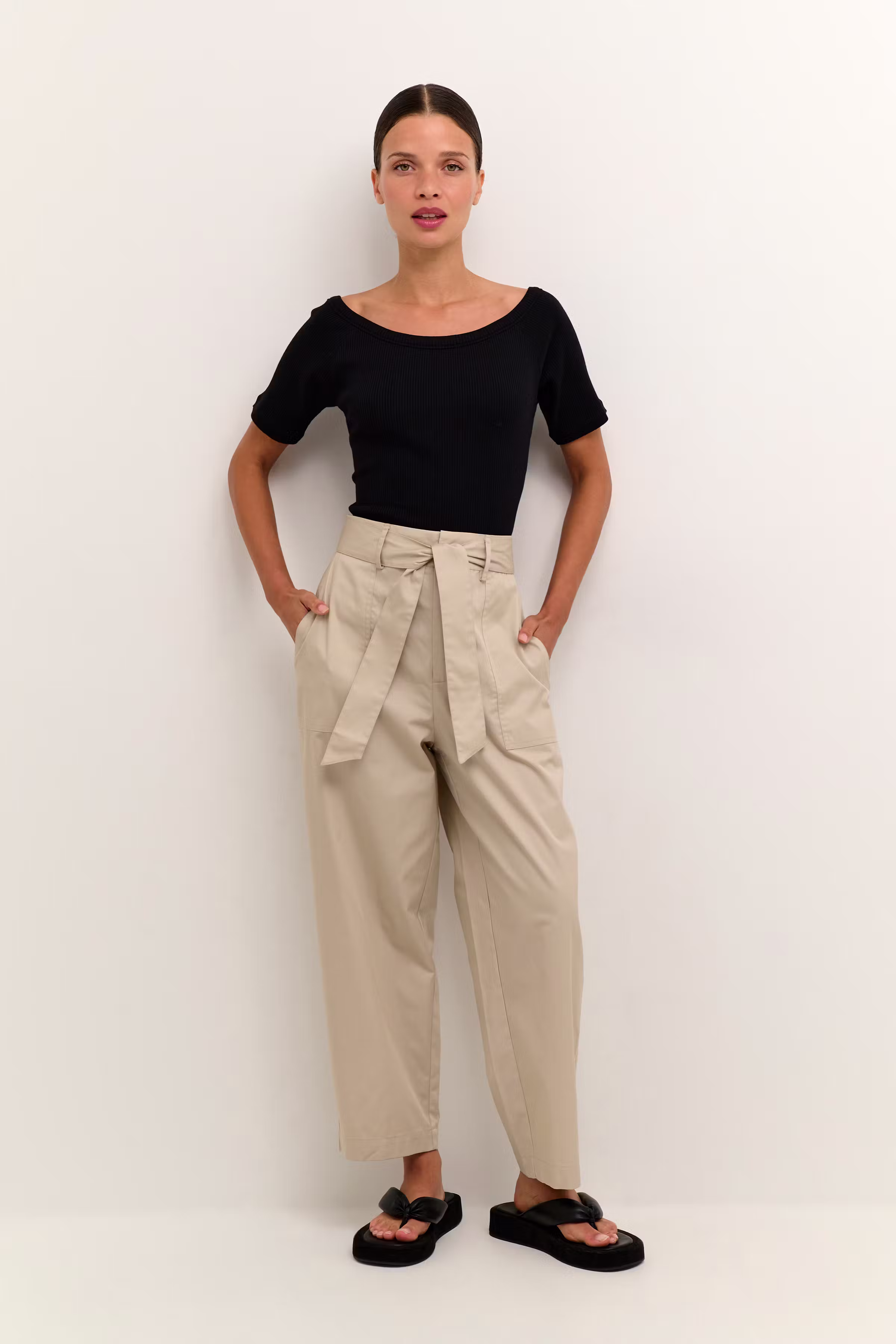 KAalfy Bukser LOOKBOOK FRONT 10507490-151305