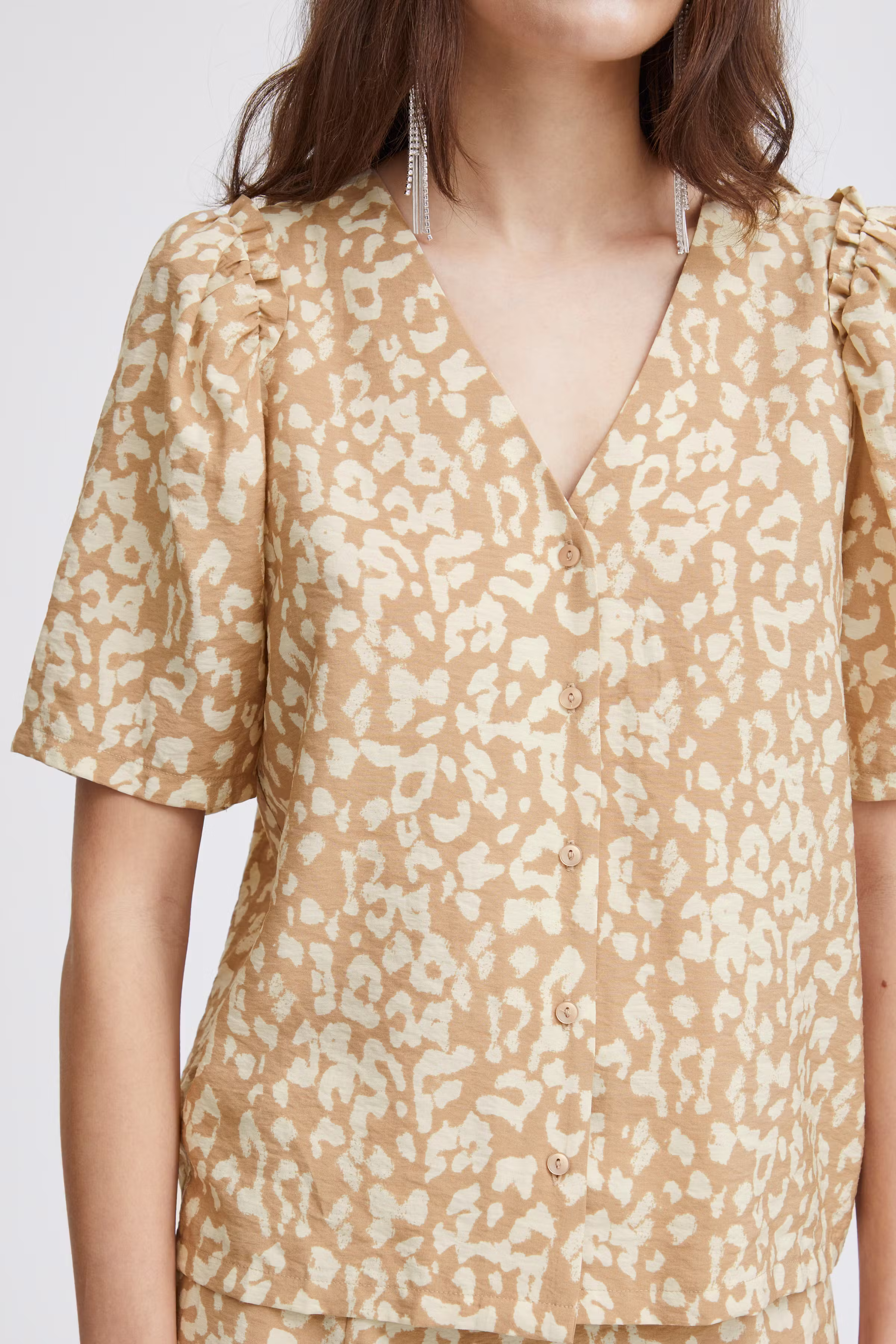 IHTAMIKO Shirt LOOKBOOK DETAIL 20121189-203044