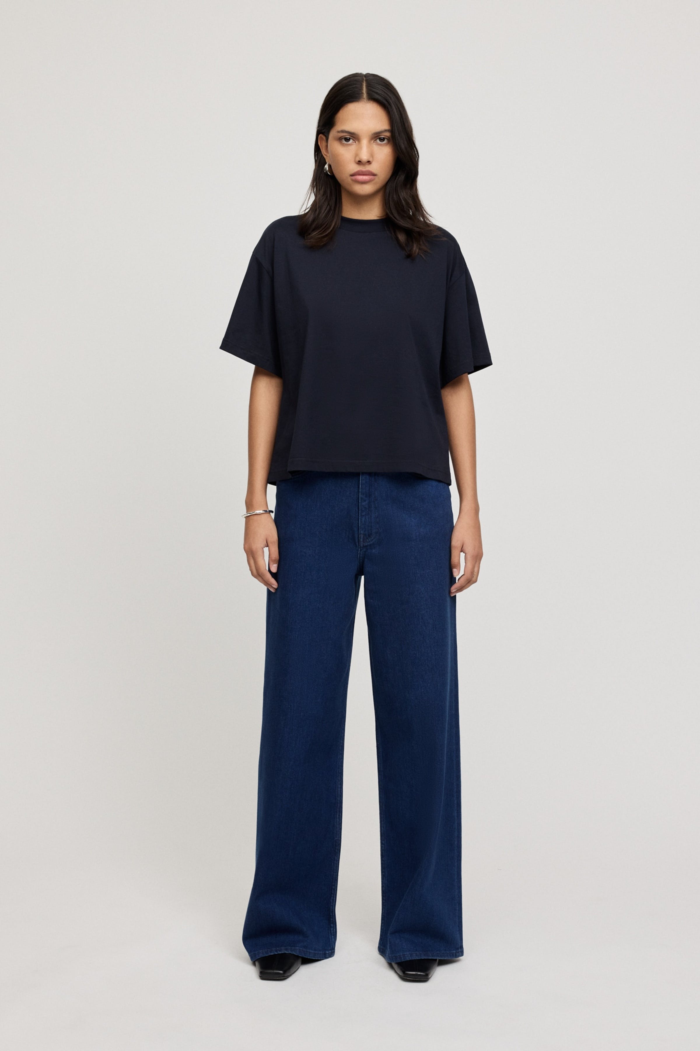 KYLA Top LOOKBOOK FRONT 30600543-BL900