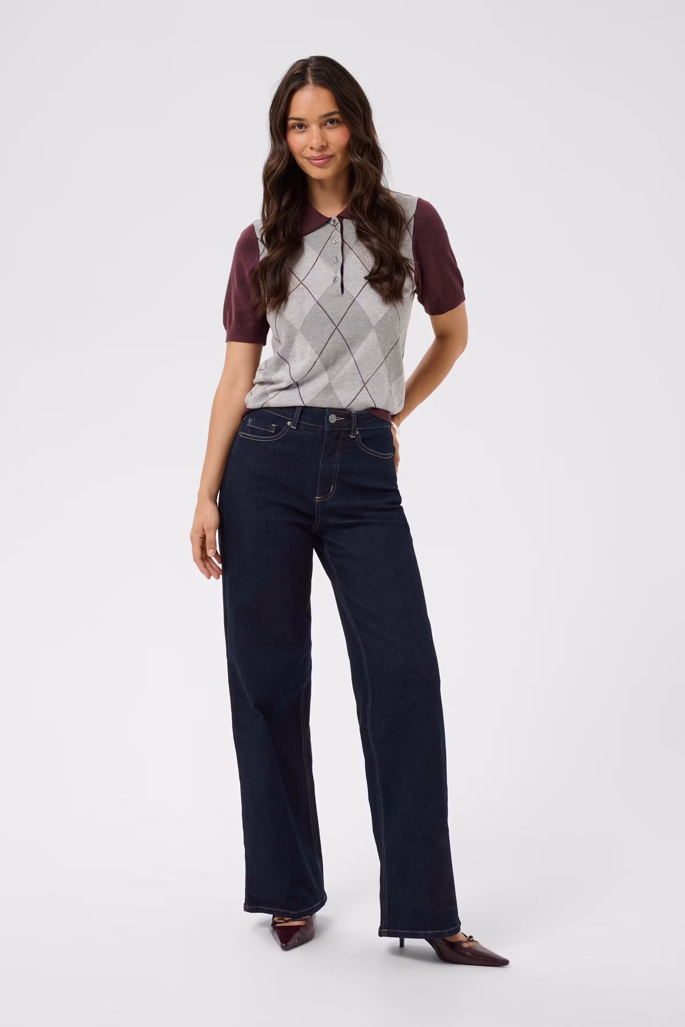 KAmeadow Jeans LOOKBOOK FRONT 10510711-109824