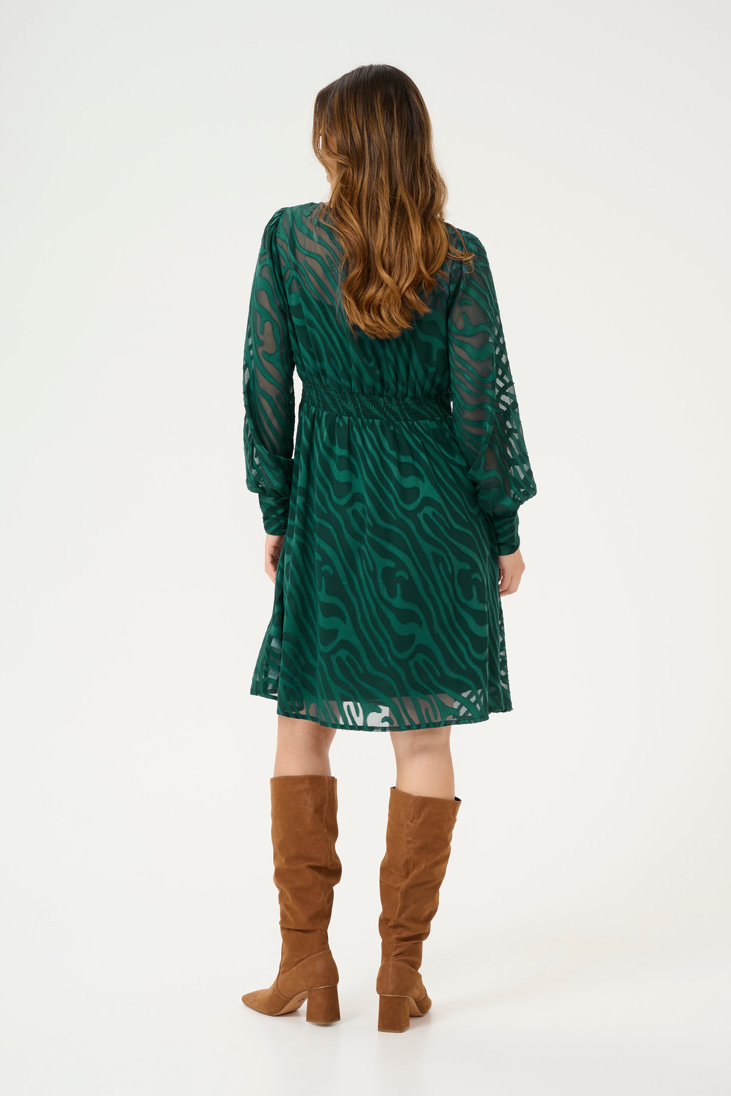 CRYana Kjole LOOKBOOK BACK 10612973-107369