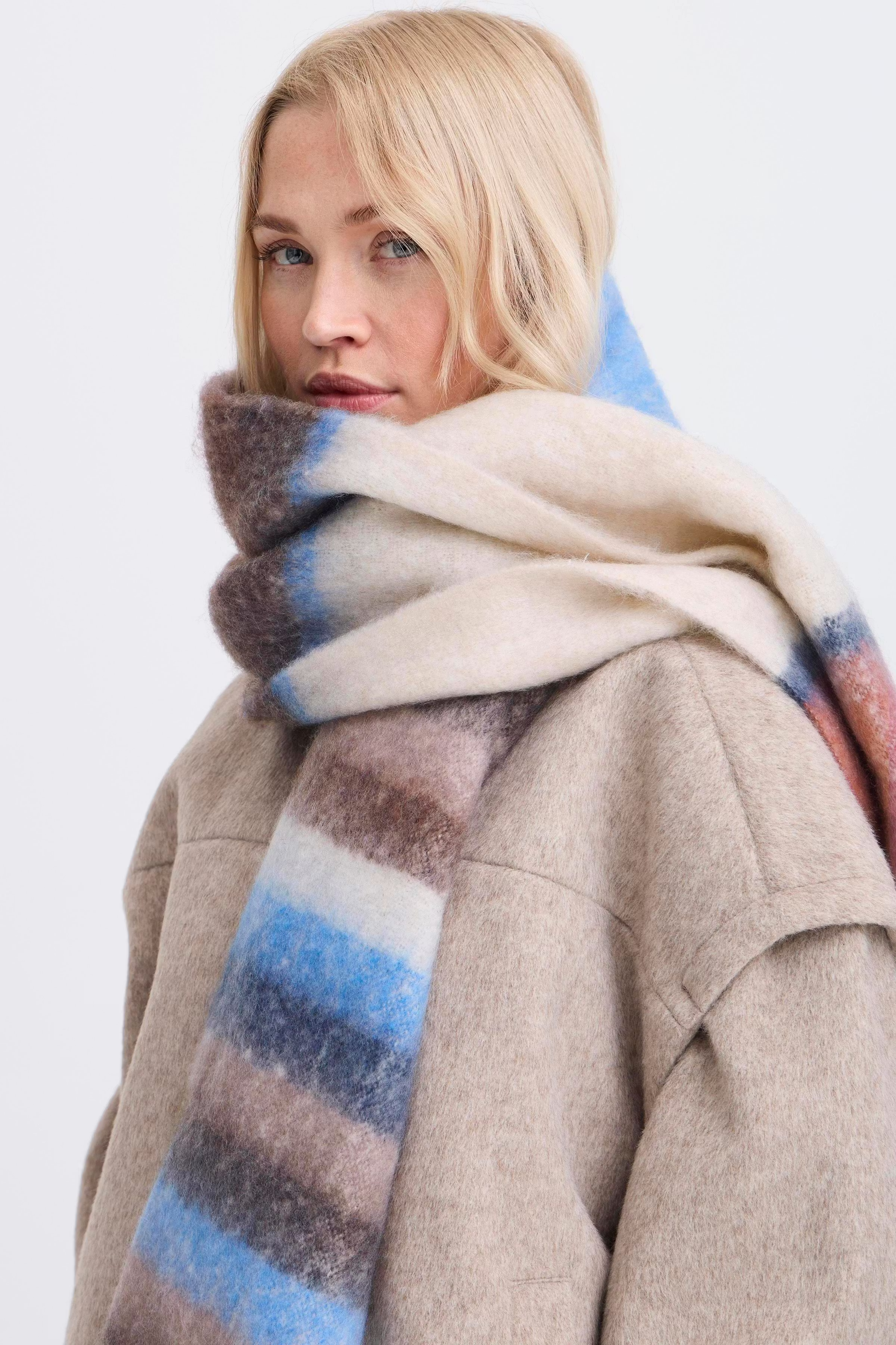 BYVILIKS Skjerf LOOKBOOK DETAIL 20817271-204864