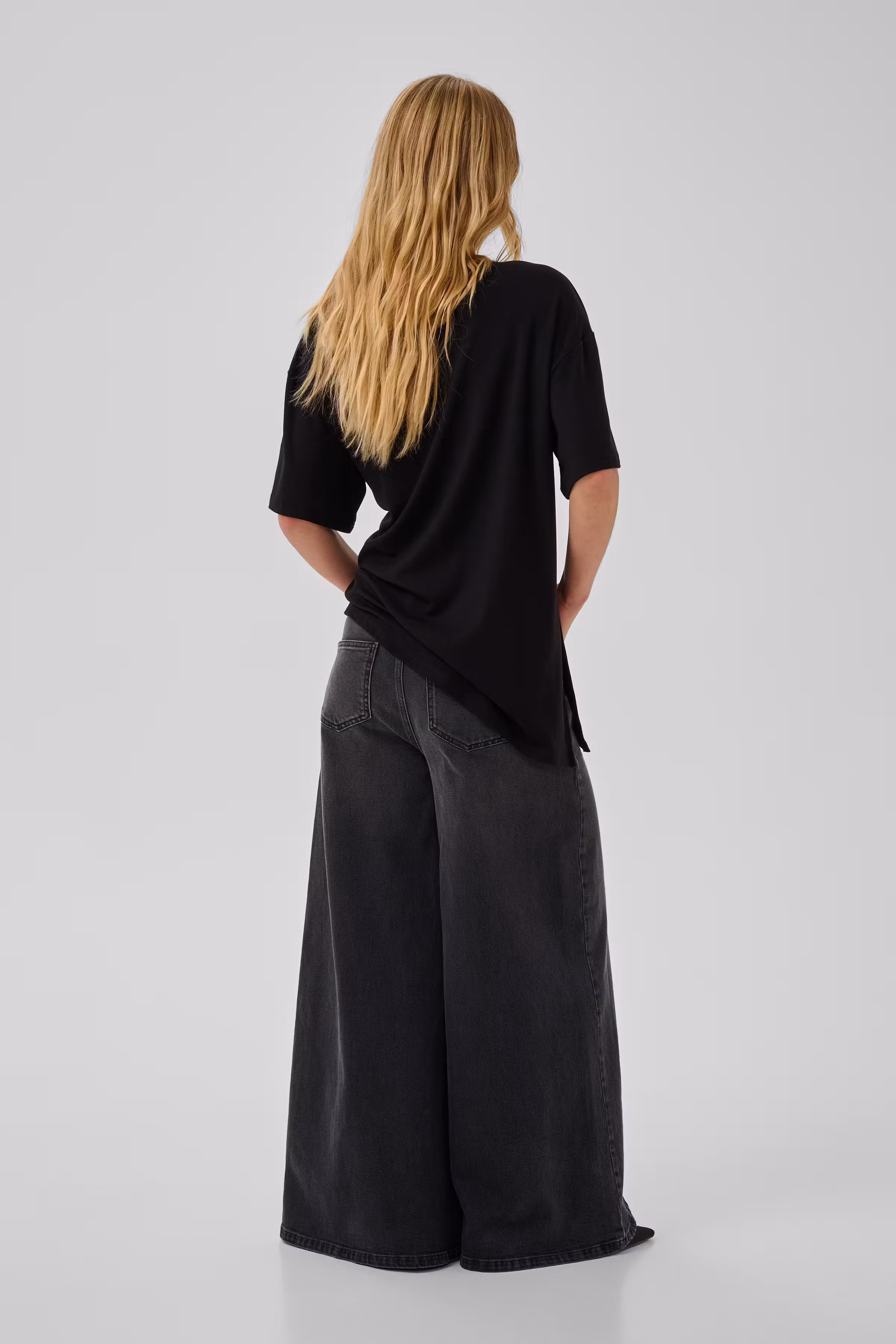 MWDicte High XX-Wide jeans LOOKBOOK BACK 10705263-100070