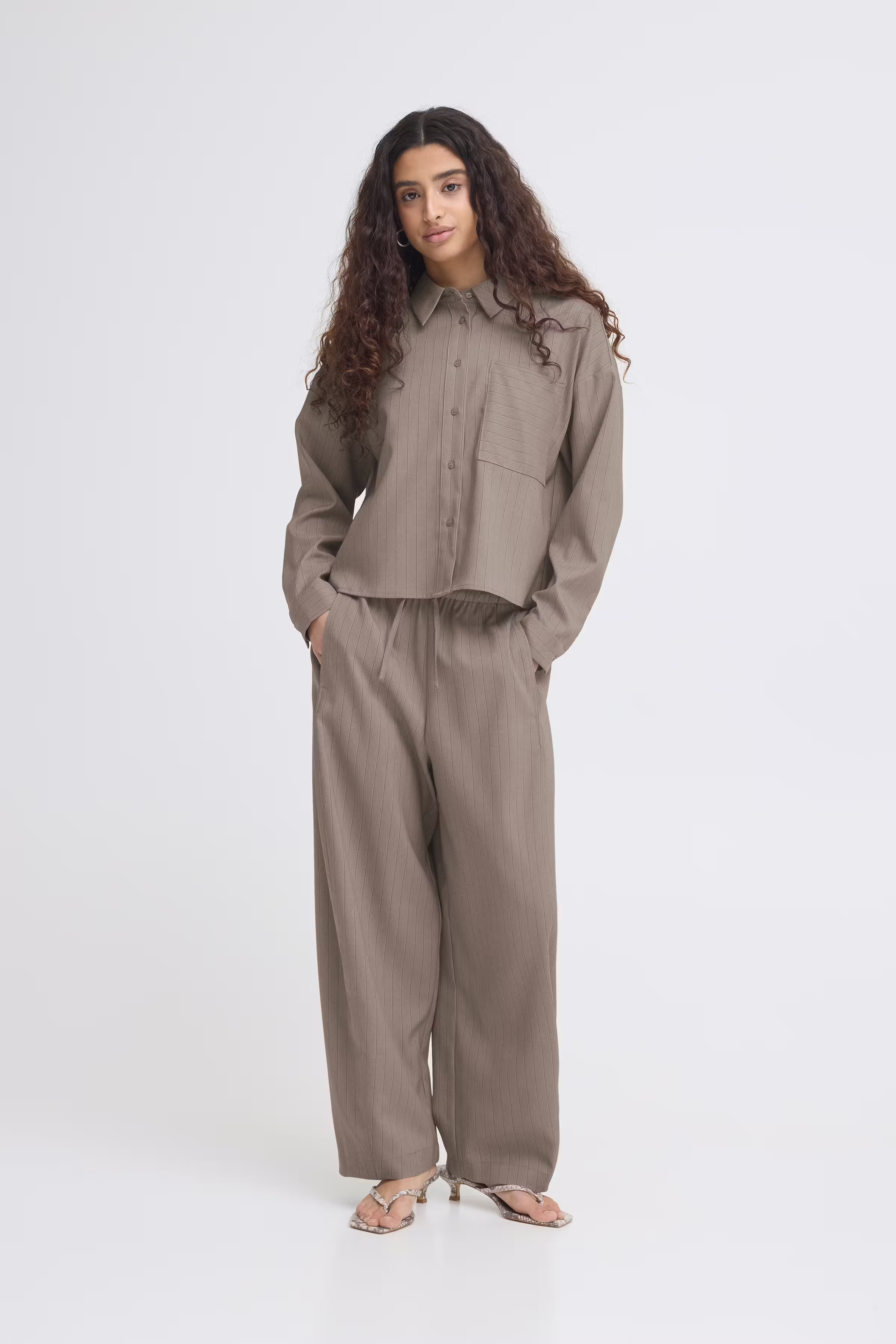 IXTRINE shirt LOOKBOOK FRONT 20123489-171212