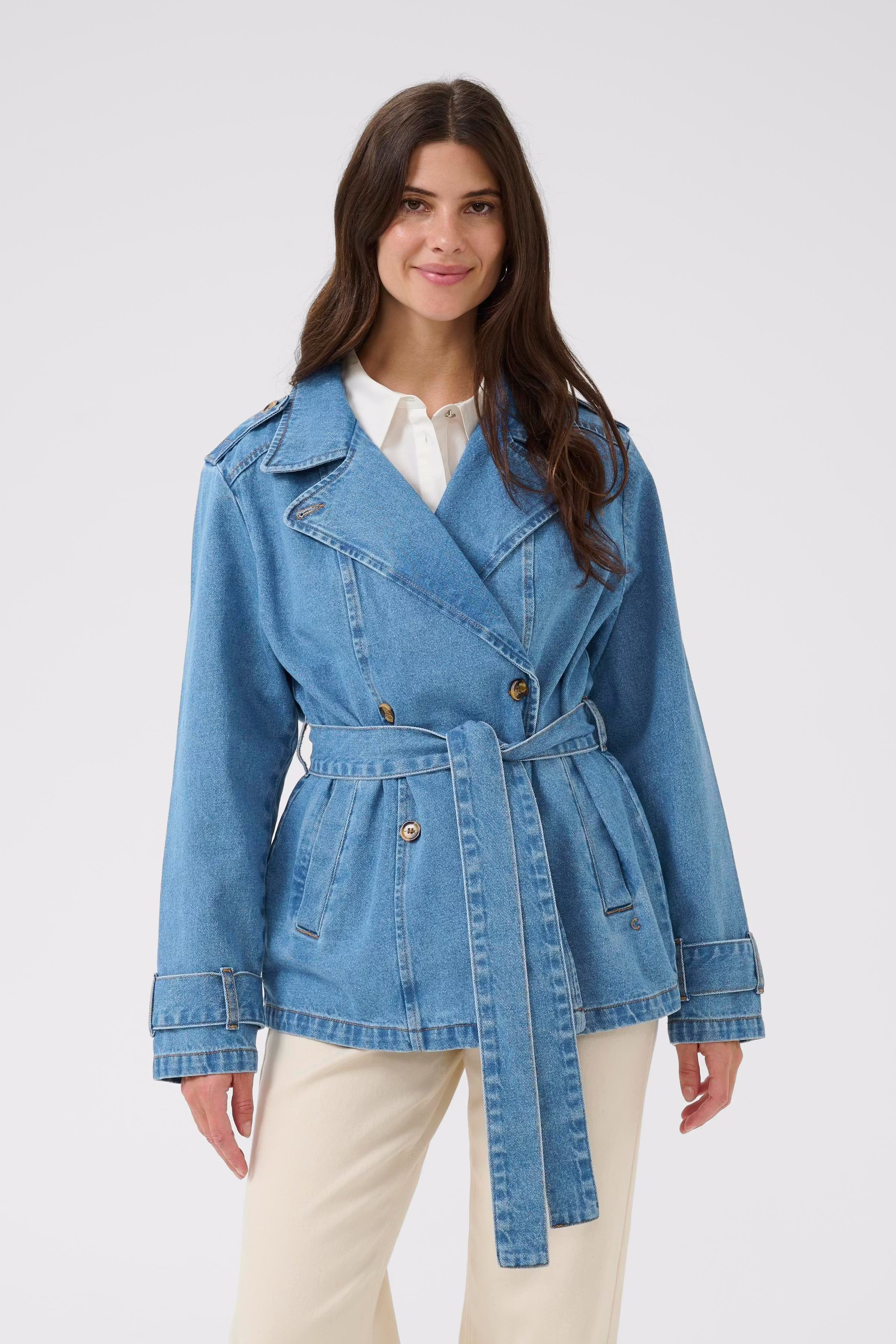 CRMika Manteau LOOKBOOK FRONT 10613873-104047