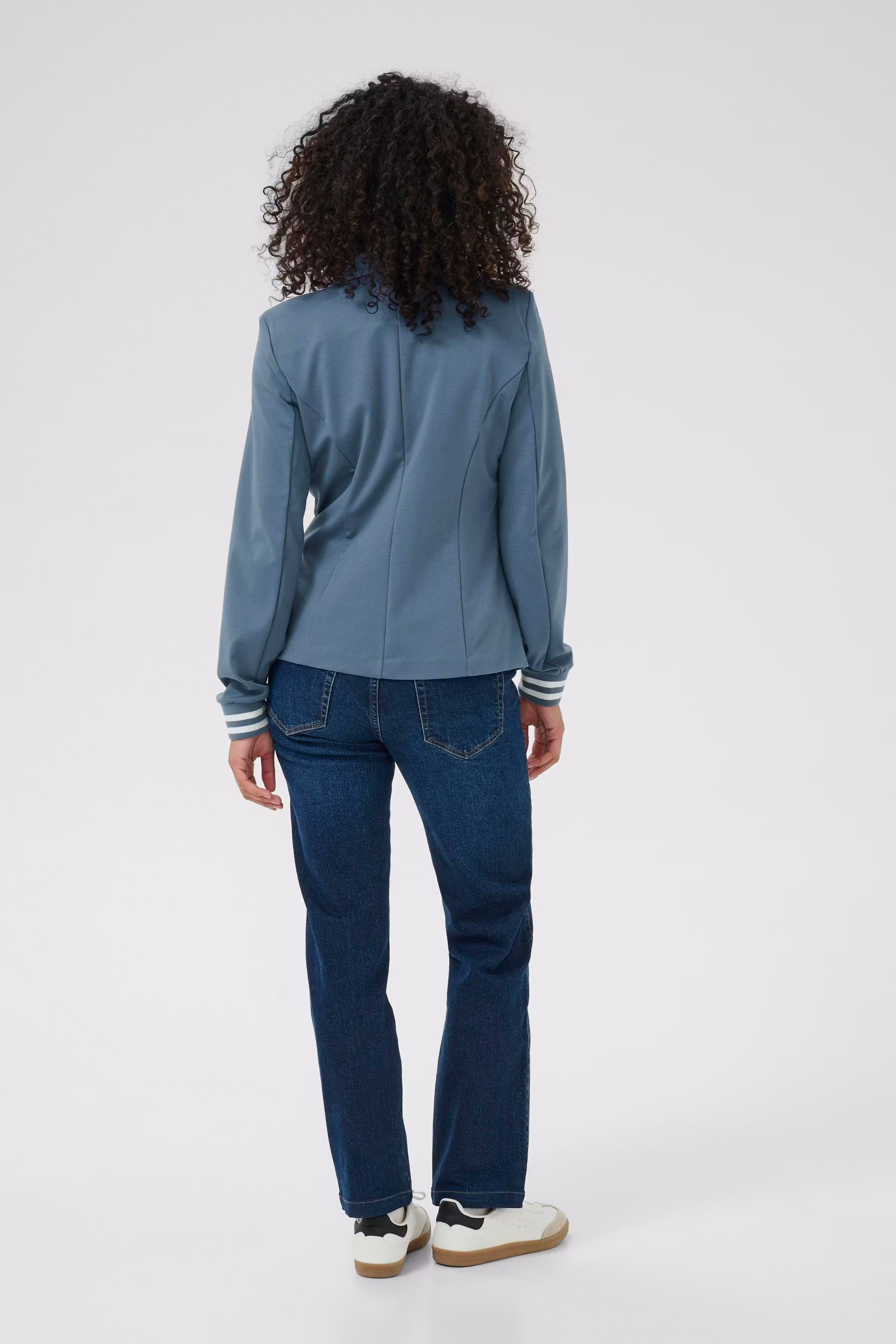 KAKinnie Blazer LOOKBOOK FRONT 10550800-108414