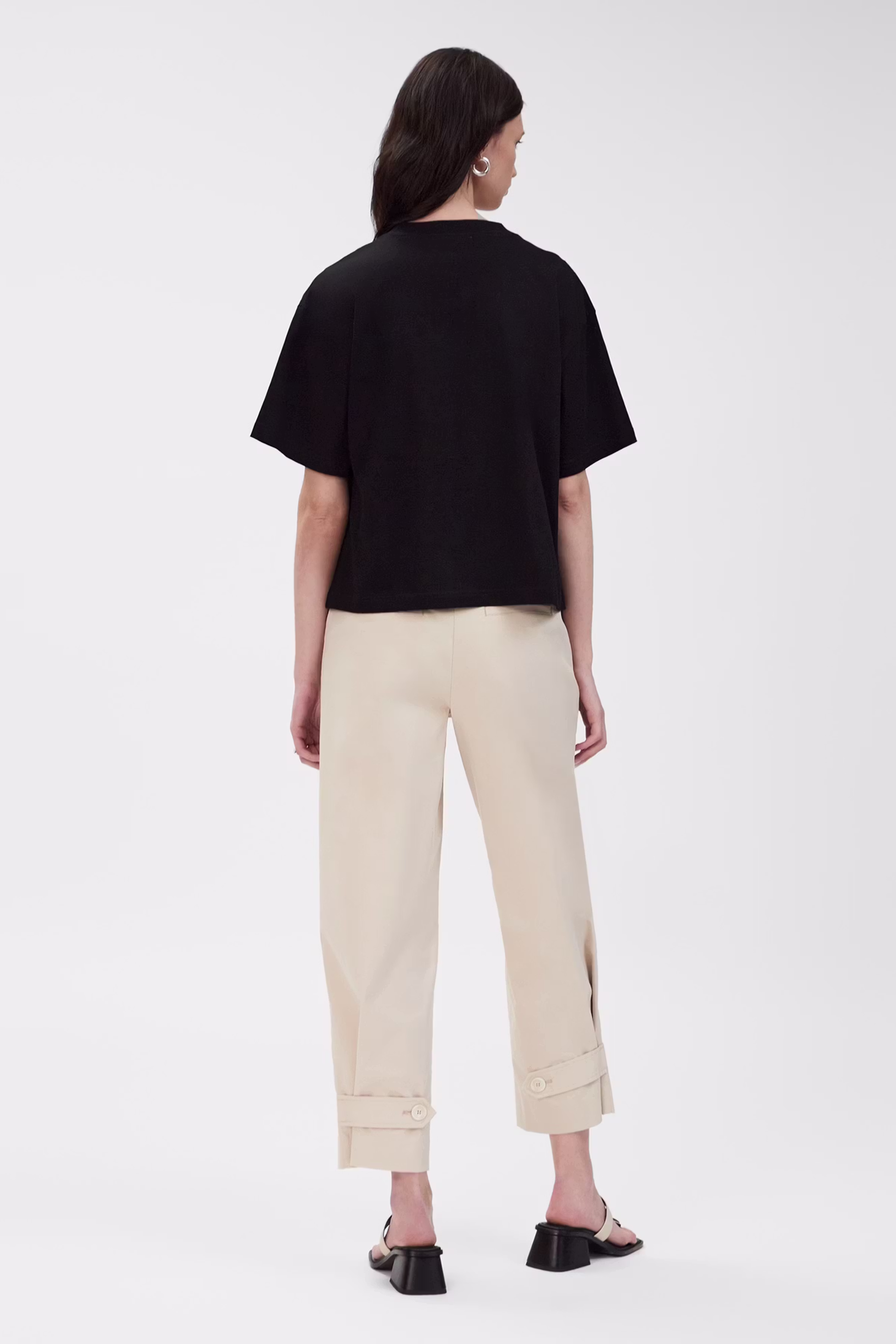 IOKYLA T-shirt LOOKBOOK BACK 30600477-BK999