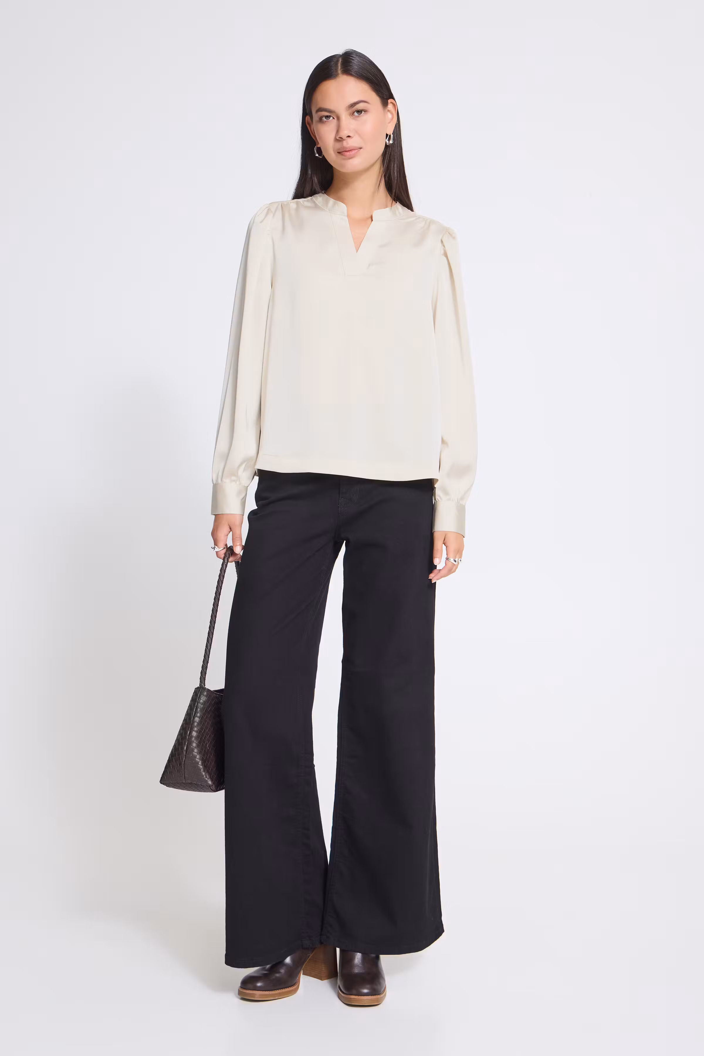 IHLETTA Bluse LOOKBOOK FRONT 20126768-130905