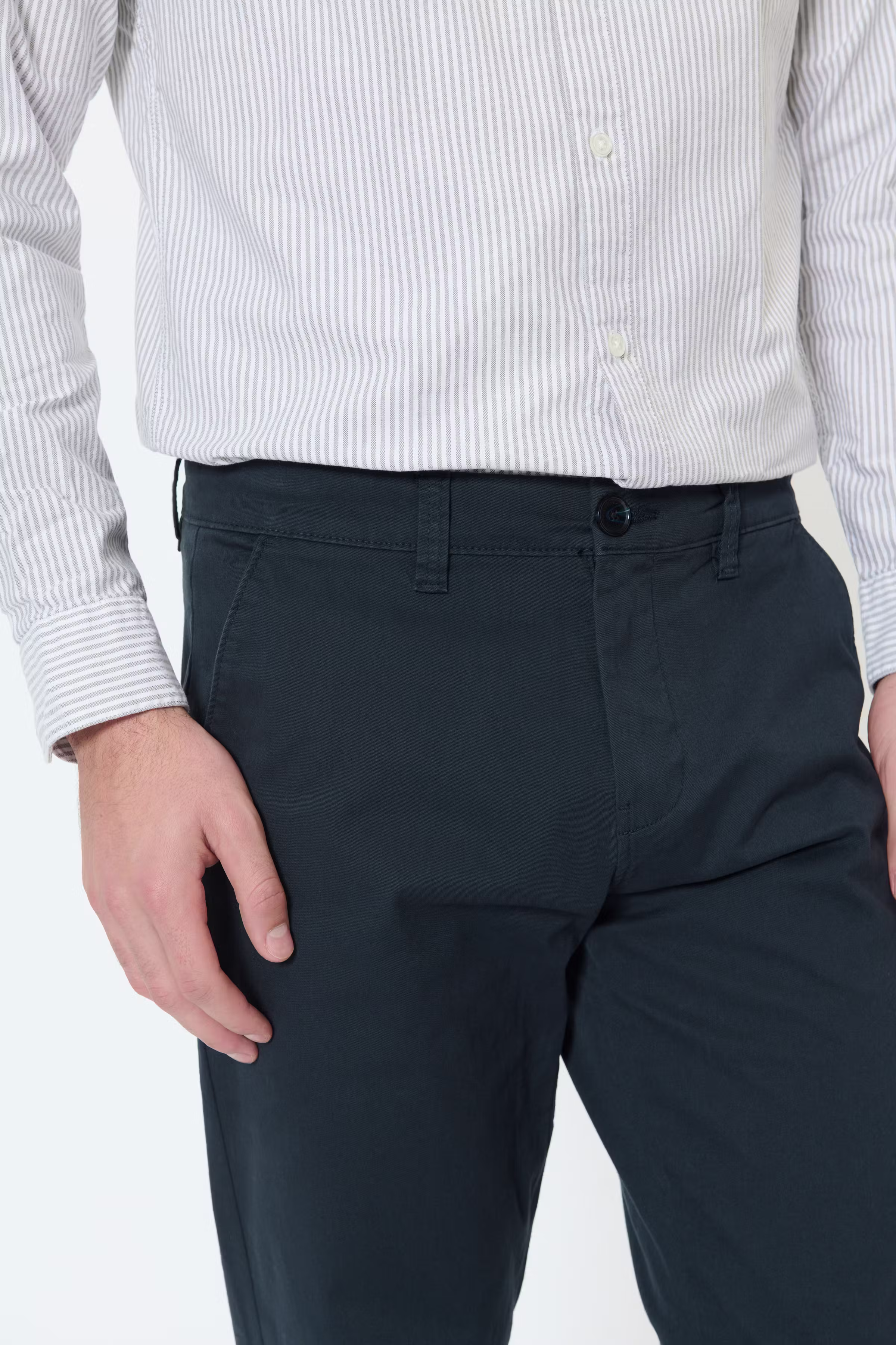 MABrent Trousers LOOKBOOK DETAIL 30207455-194011