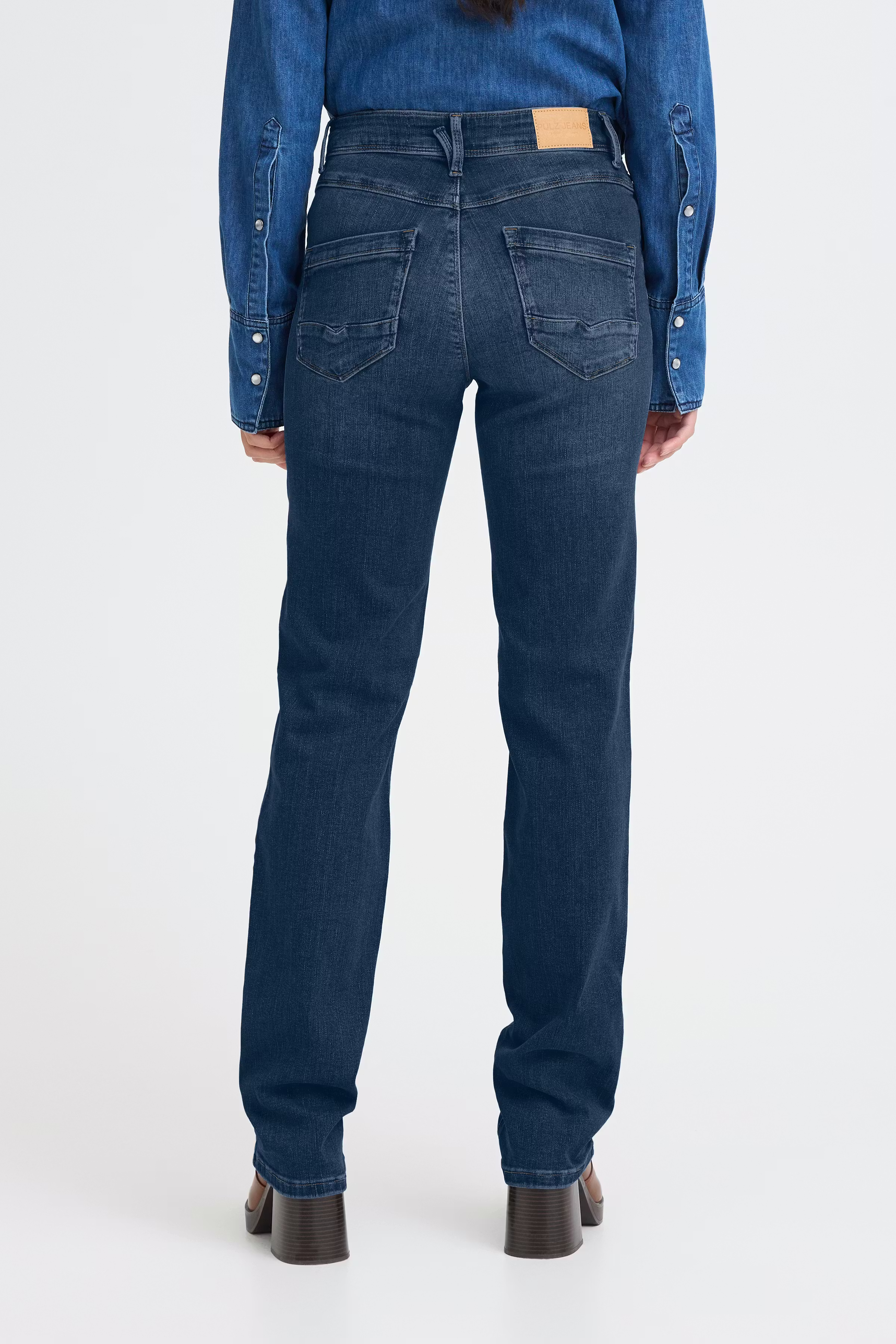 PZKAROLINA HW Jeans Straight Leg LOOKBOOK BACK 50205580-200005