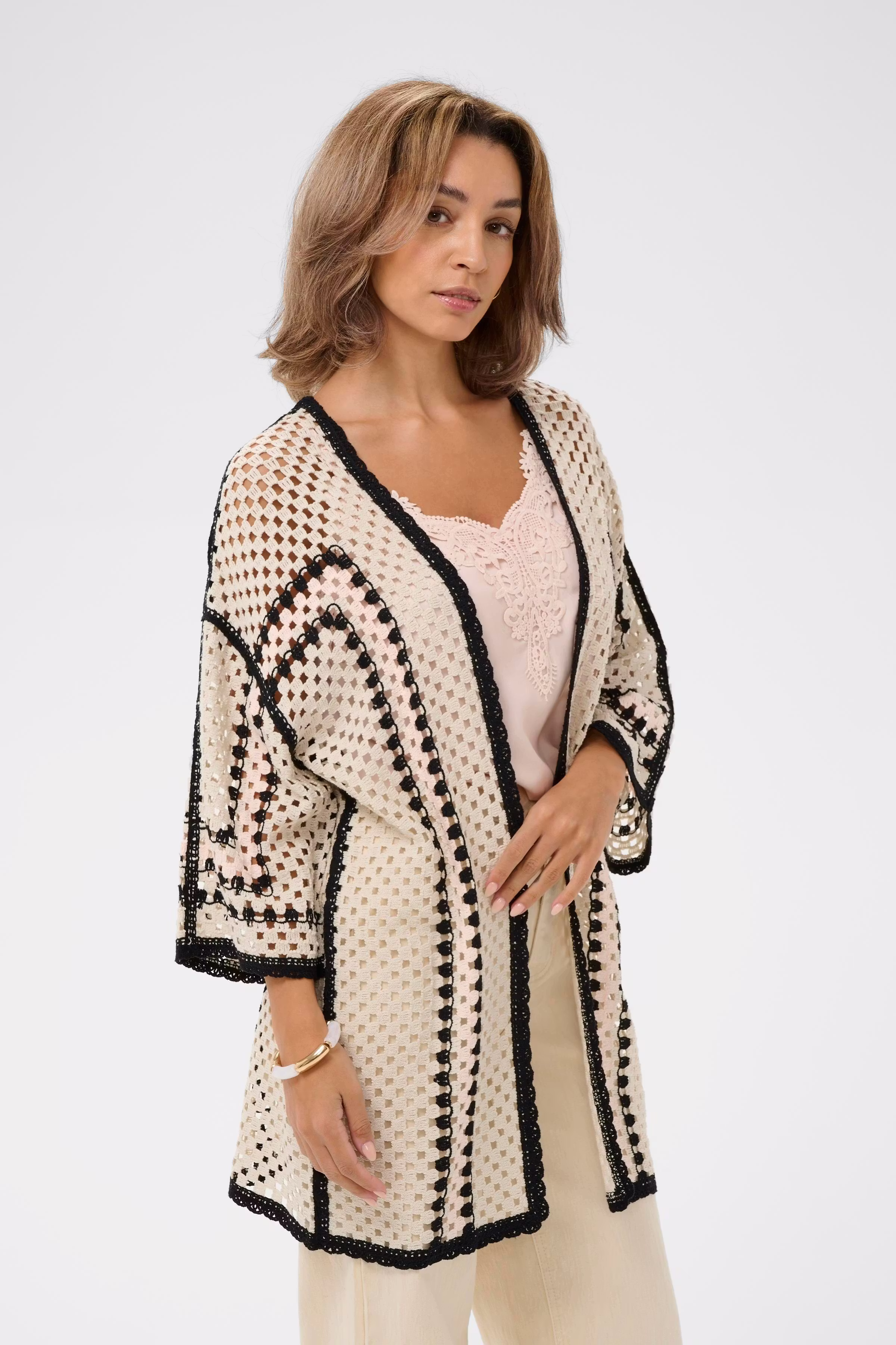 CRFree Cardigan LOOKBOOK FRONT 10614888-130003