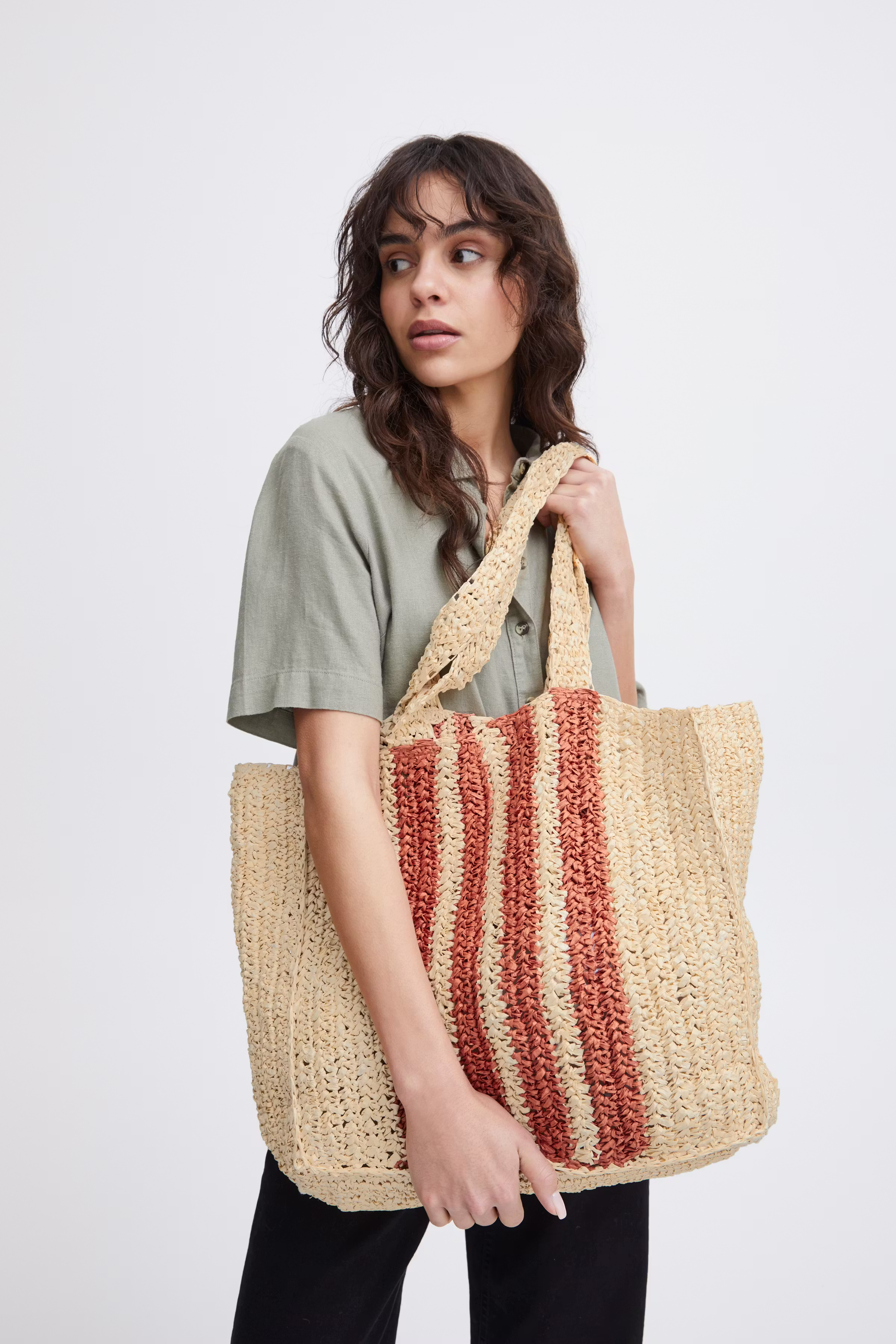 IAOTELIA Taske LOOKBOOK DETAIL 20121198-161349