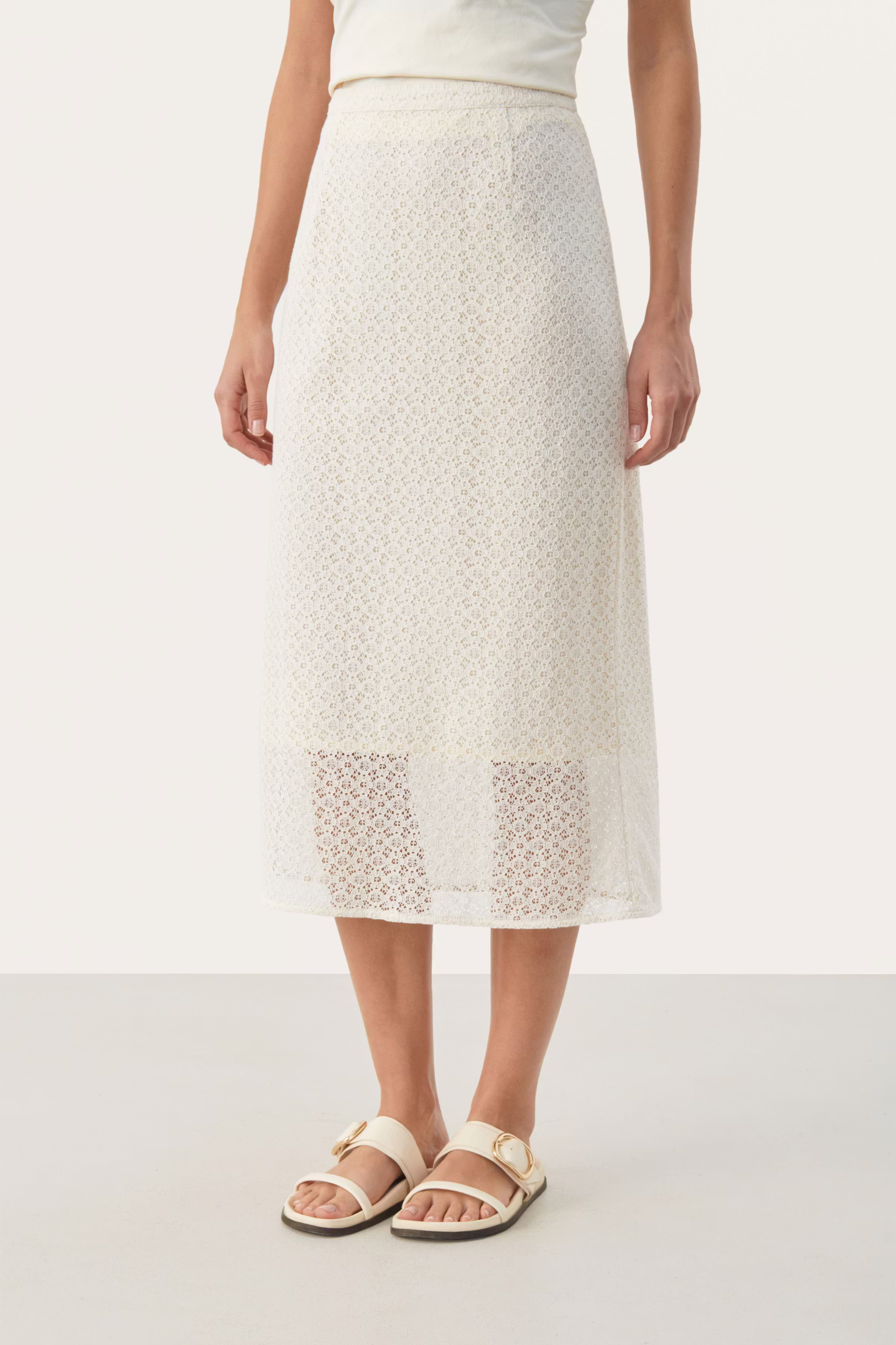 EmeriePW Spetskjol LOOKBOOK FRONT 30308418-114801