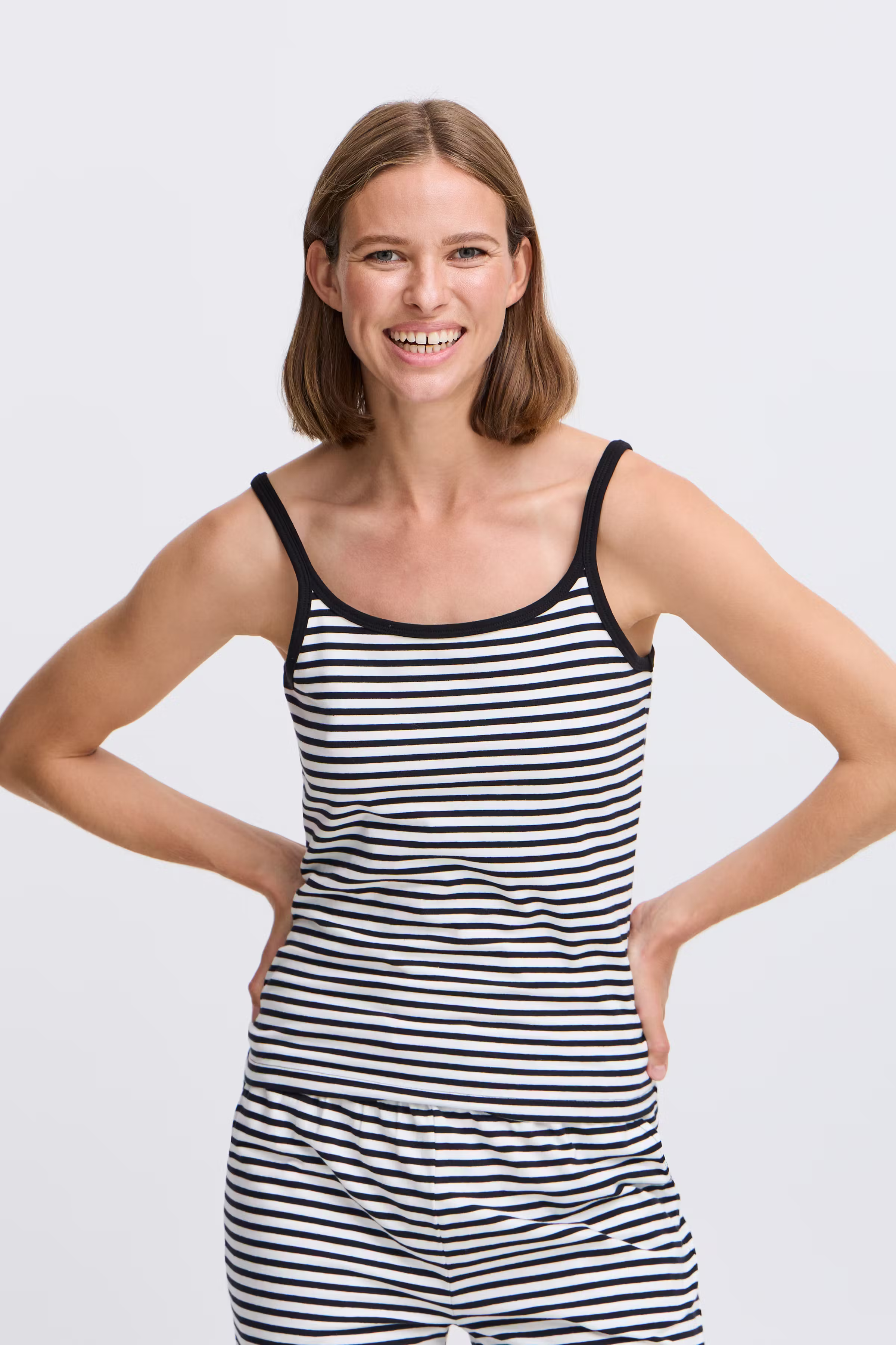 BYPANDINNA Top LOOKBOOK FRONT 20816855-204753