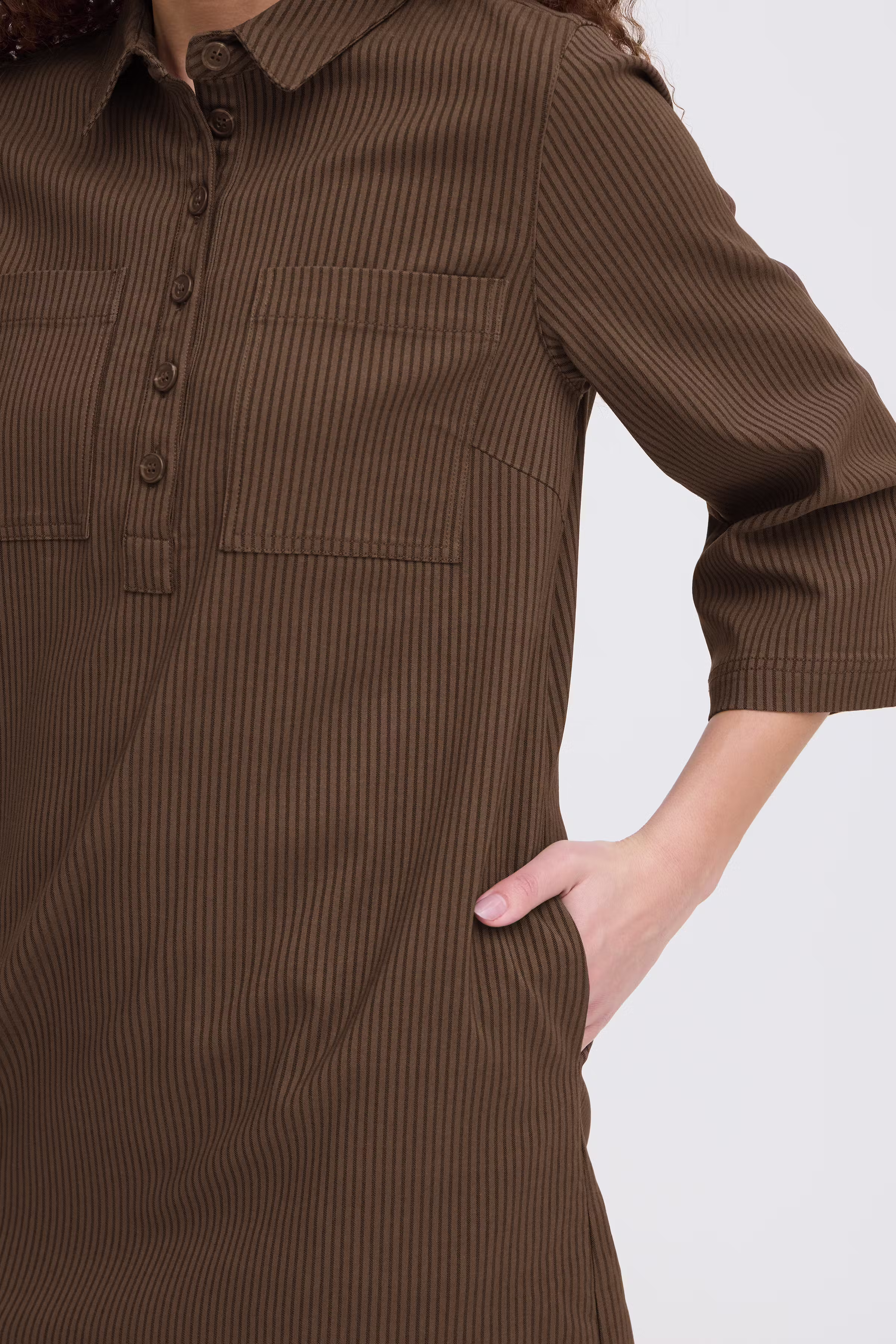 FRENA Kjole LOOKBOOK DETAIL 20618061-900010296