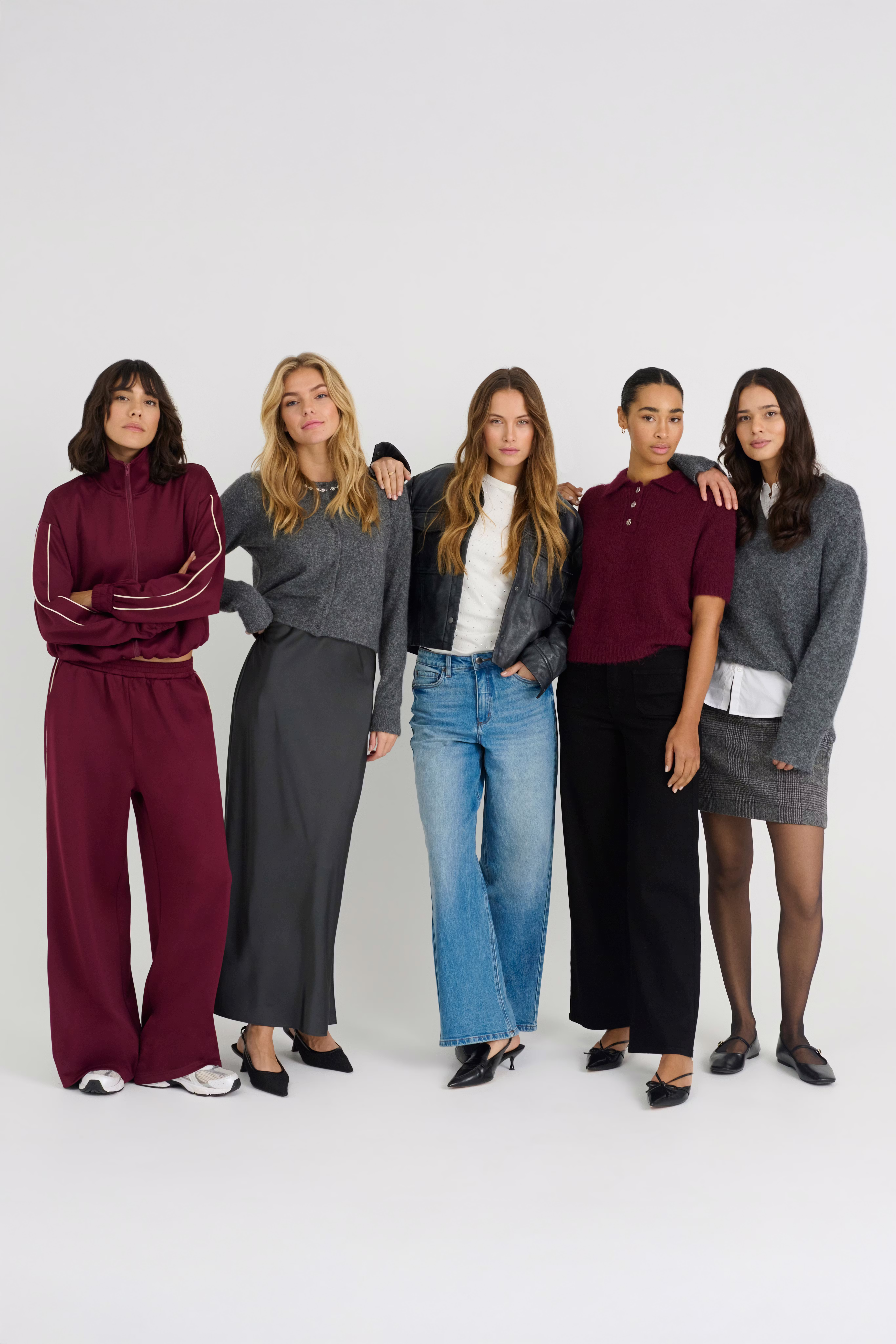 KAtrudy Pullover LOCATION NONE 10510635-100125