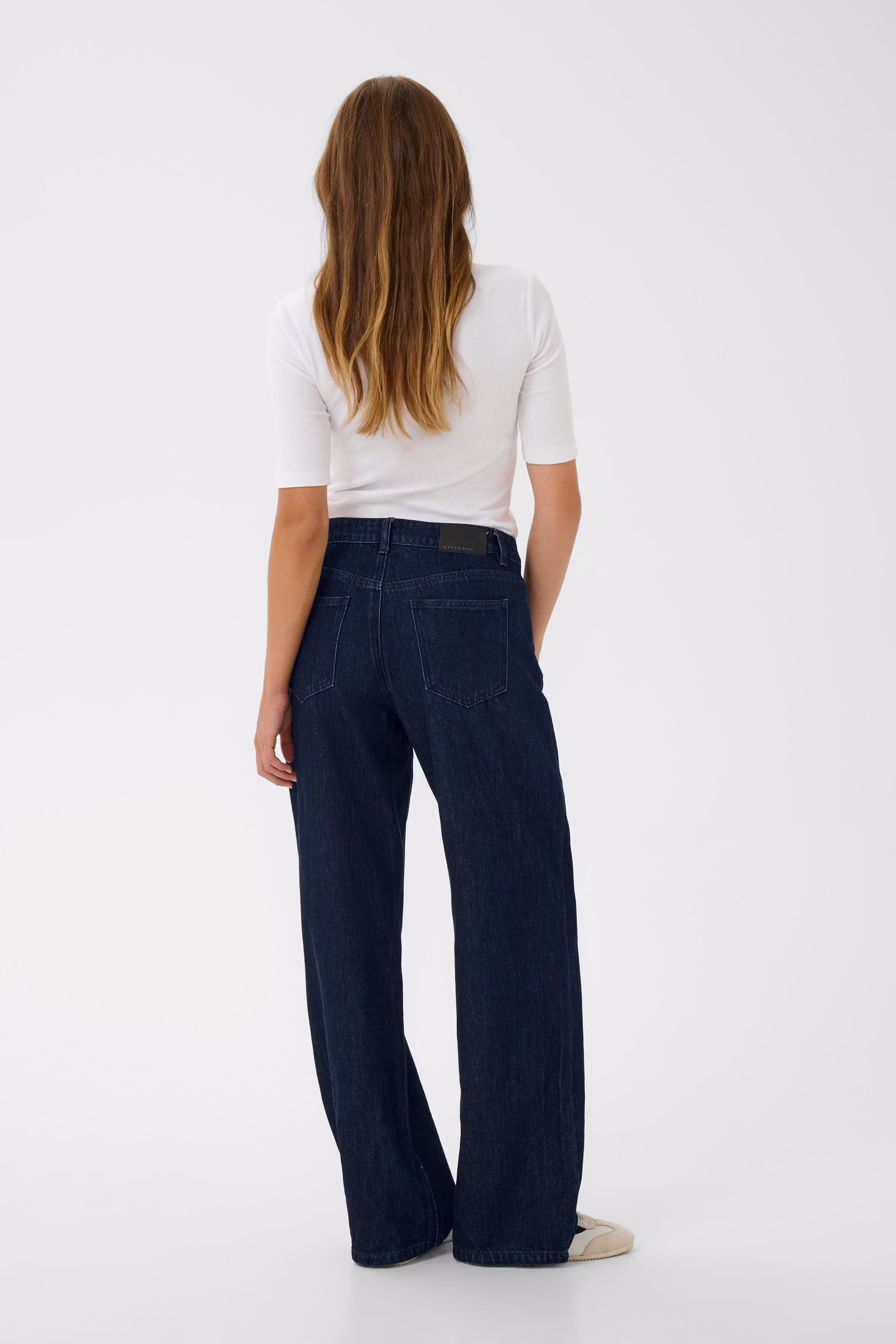 KAeloise Jeans LOOKBOOK BACK 10510617-108254