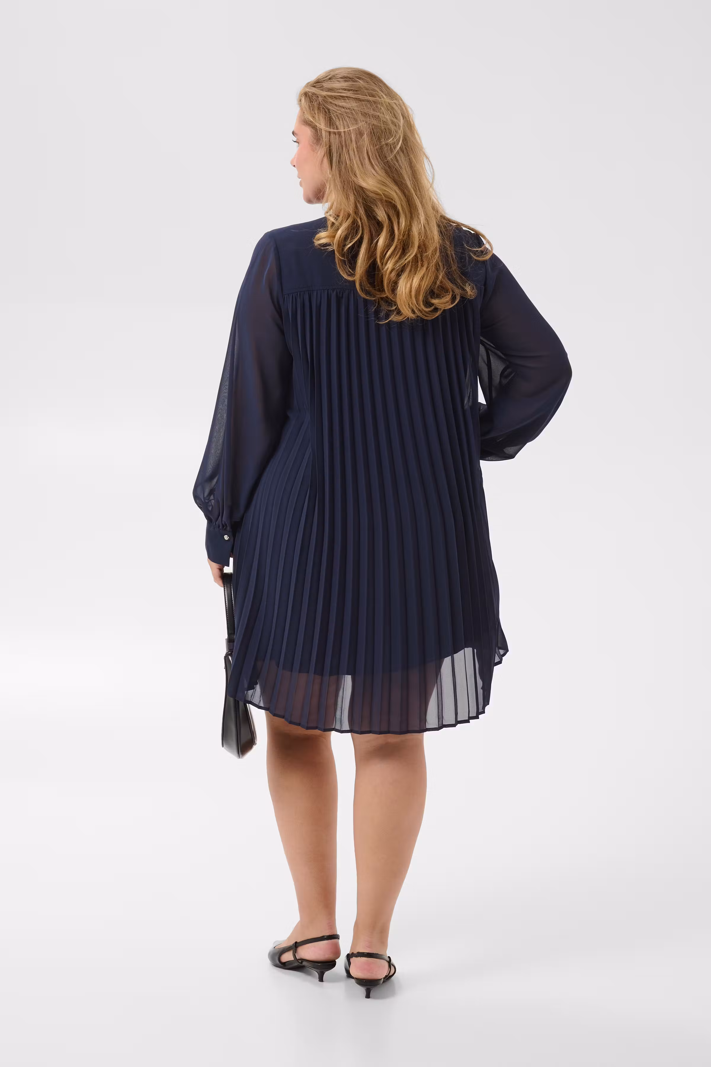 KCeliana Dress LOOKBOOK BACK 10584560-193927