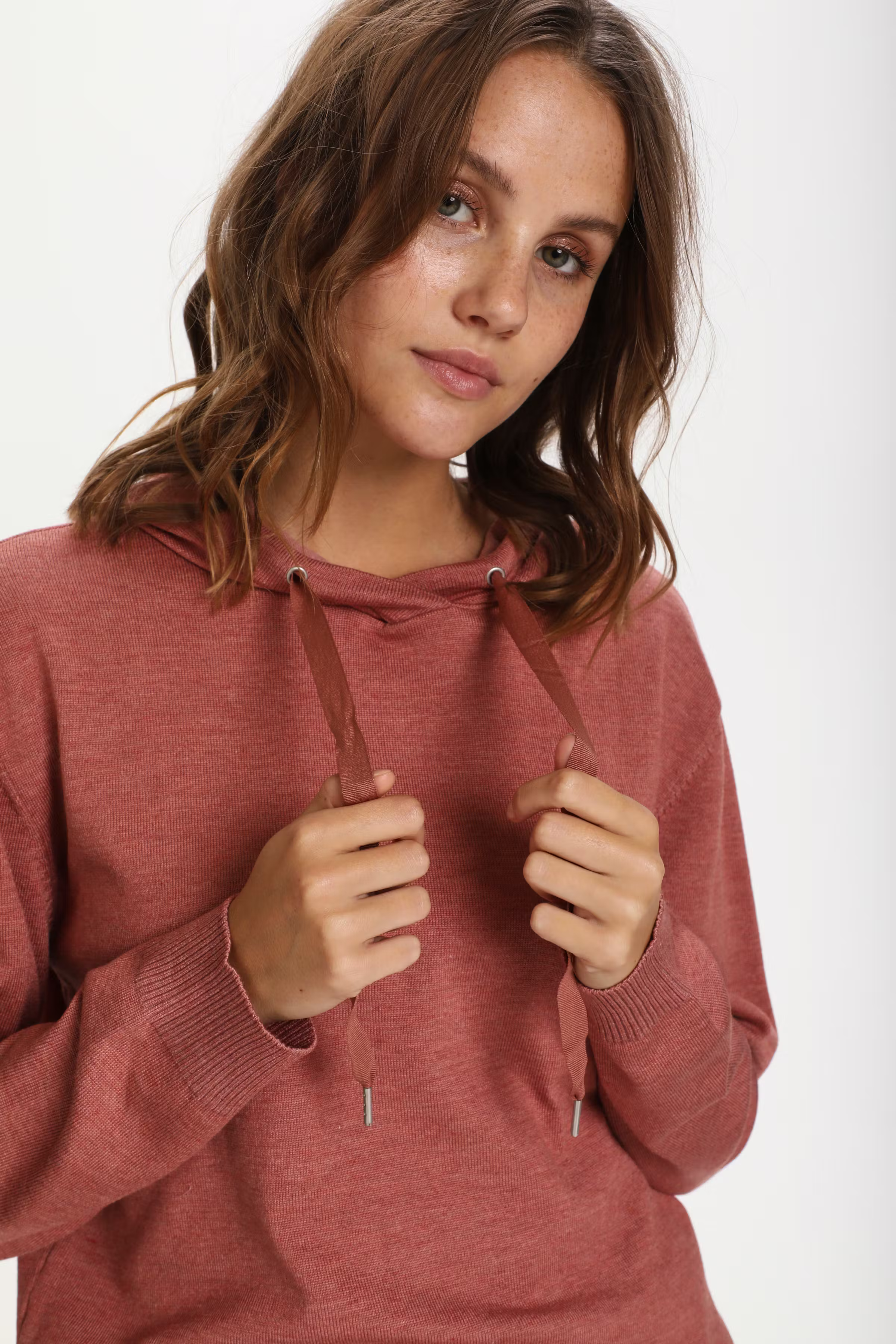 AdithaSZ Pullover

 LOOKBOOK DETAIL 30511238-1714241