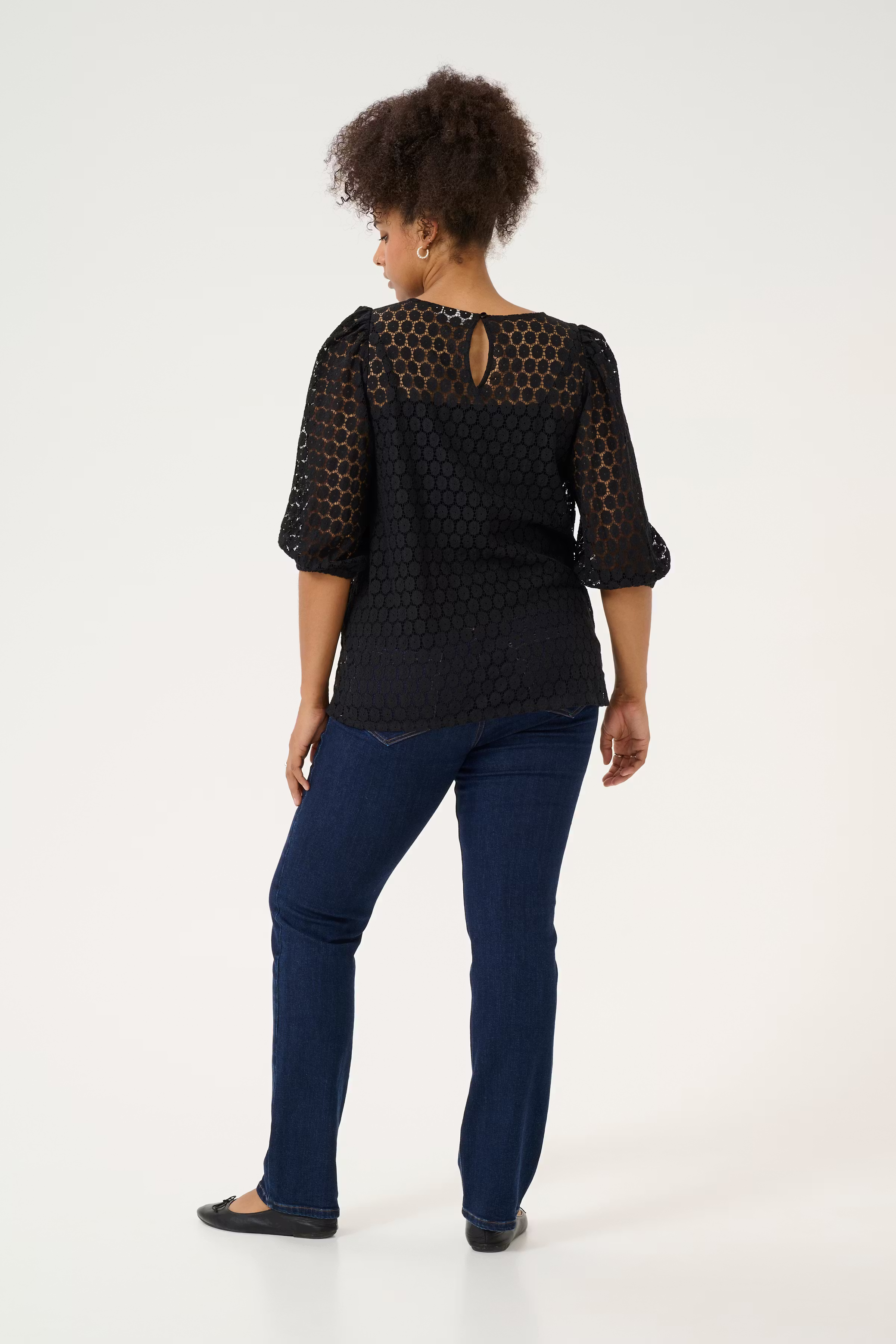 KClorena Blouse LOOKBOOK BACK 10582520-100121