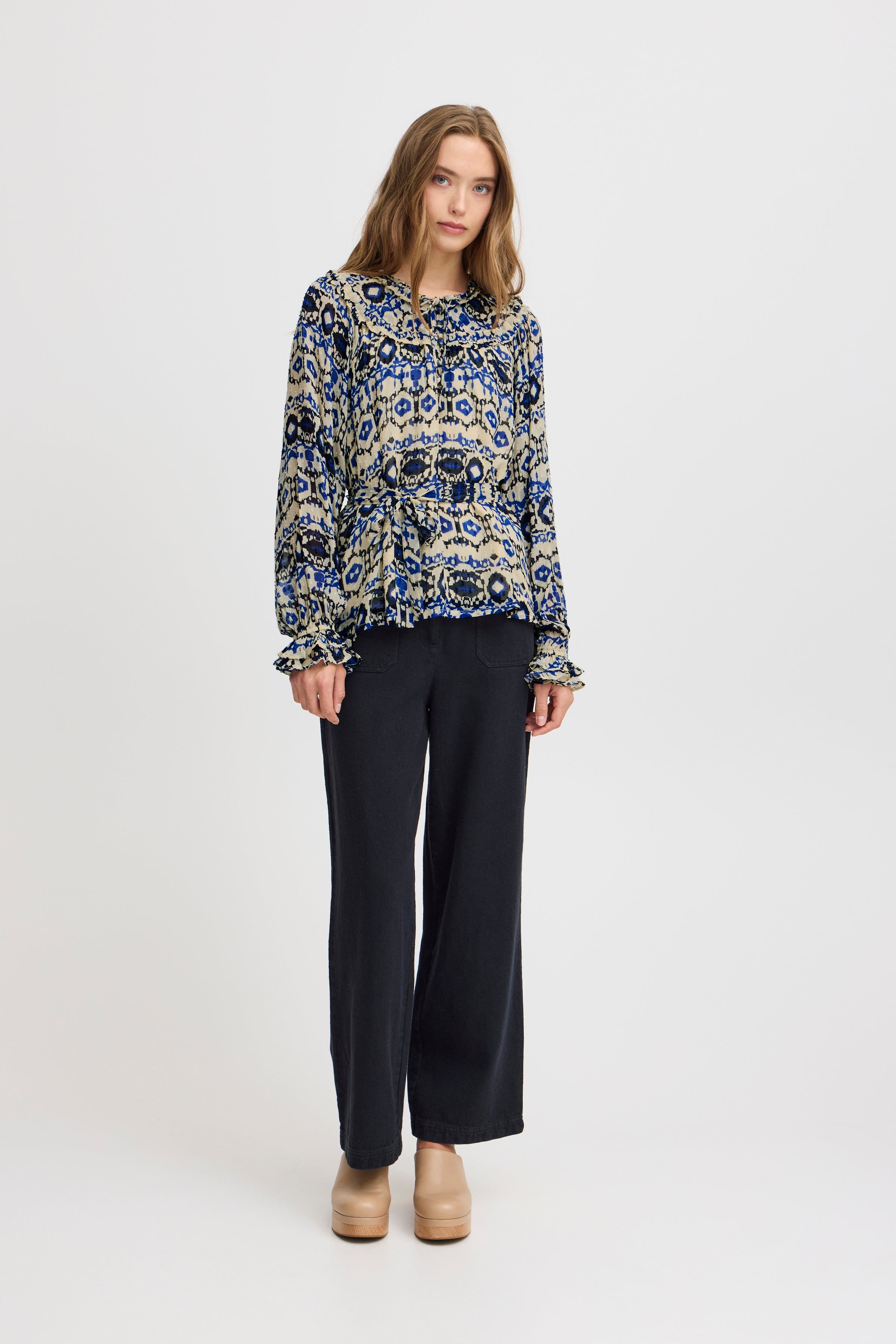 IRMARLA Bluse LOOKBOOK FRONT 20121272-203115